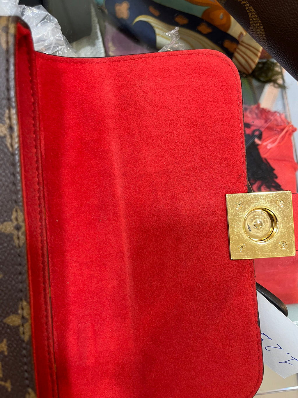 Louis Vuitton Locky BB rosso