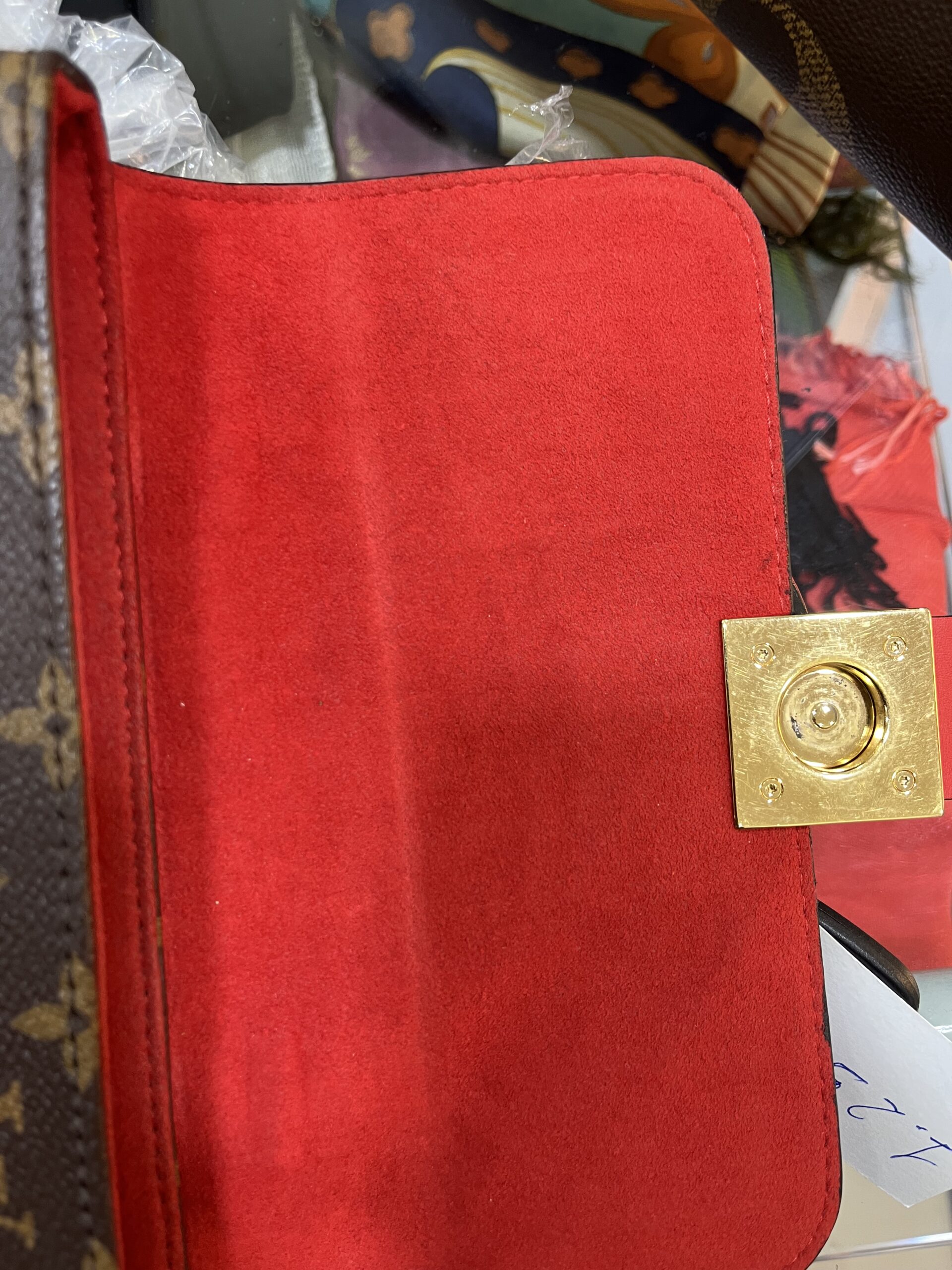 Louis Vuitton Locky BB rosso