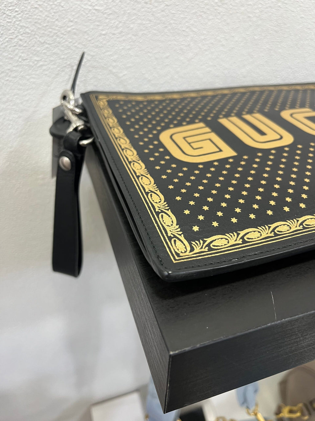 Gucci Clutch Magnetismo 'Guccy'