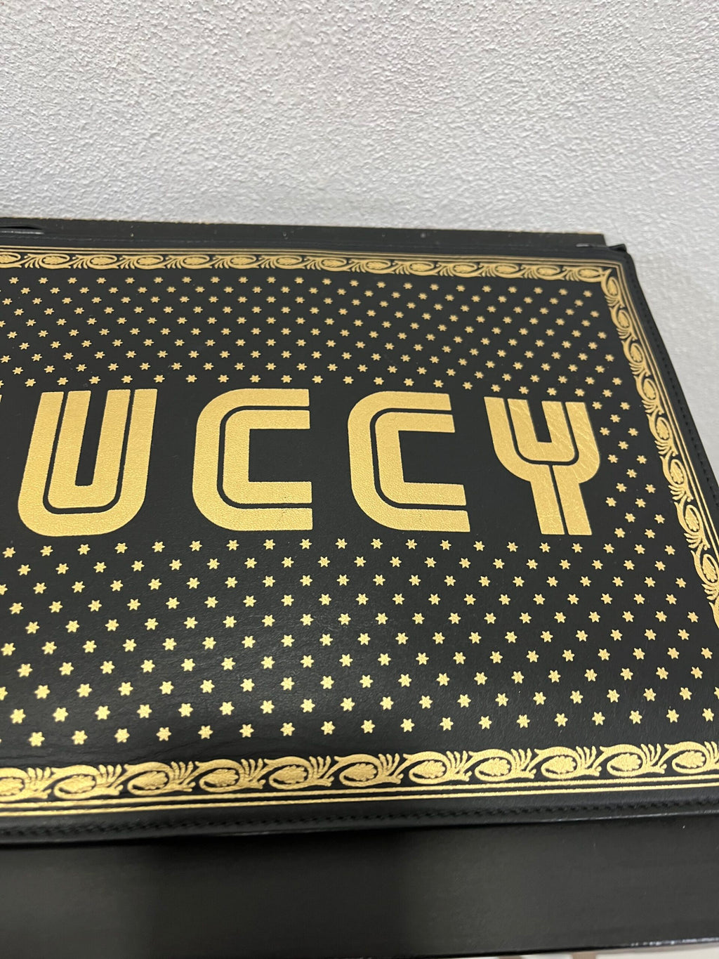 Gucci Clutch Magnetismo 'Guccy'