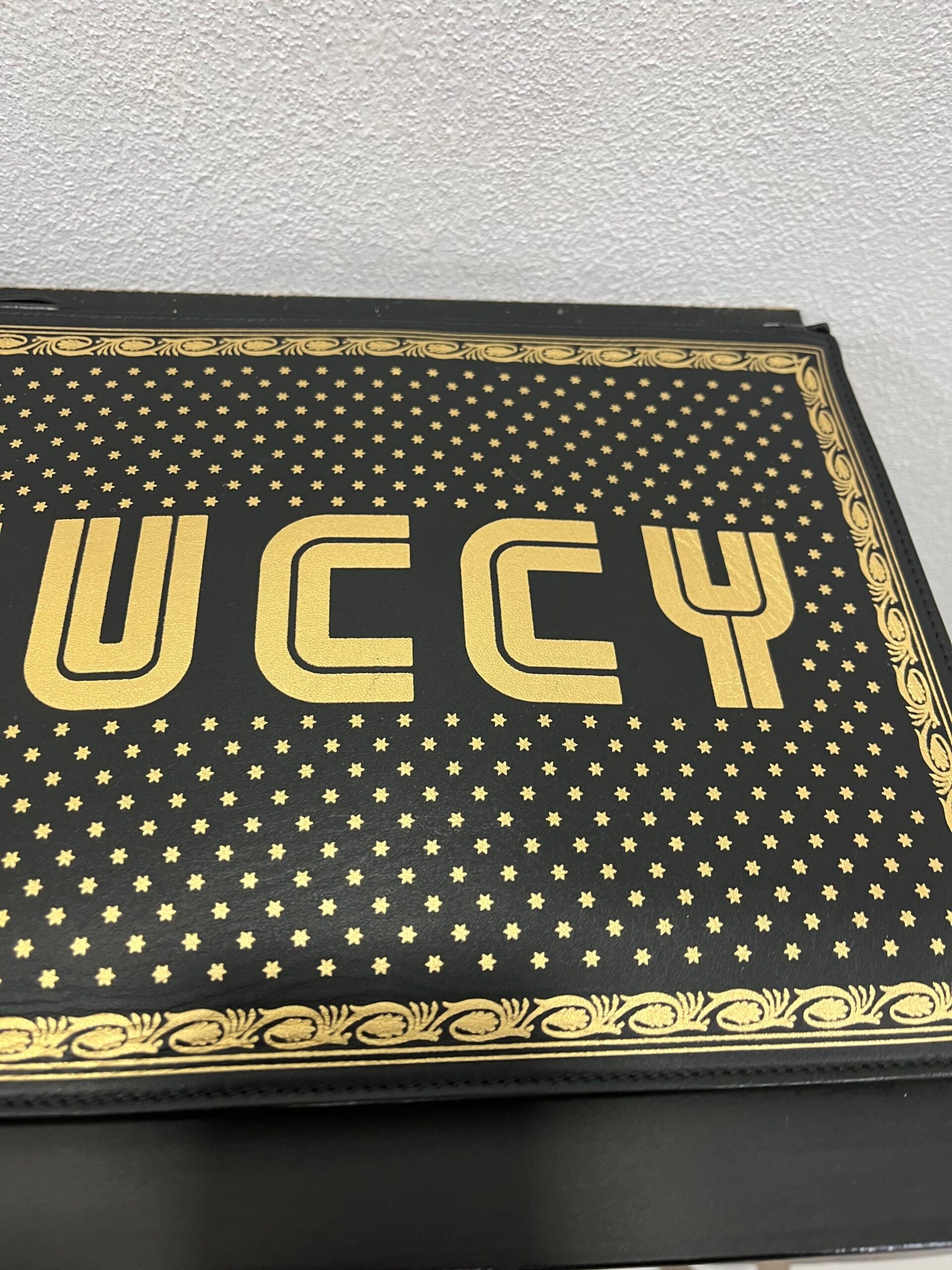 Gucci Clutch Magnetismo 'Guccy'