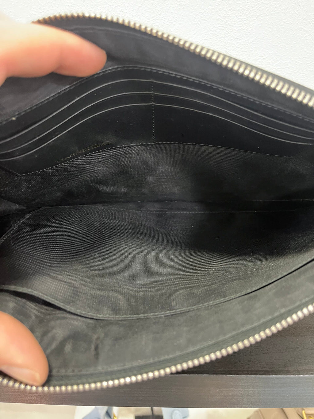 Gucci Clutch Magnetismo 'Guccy'