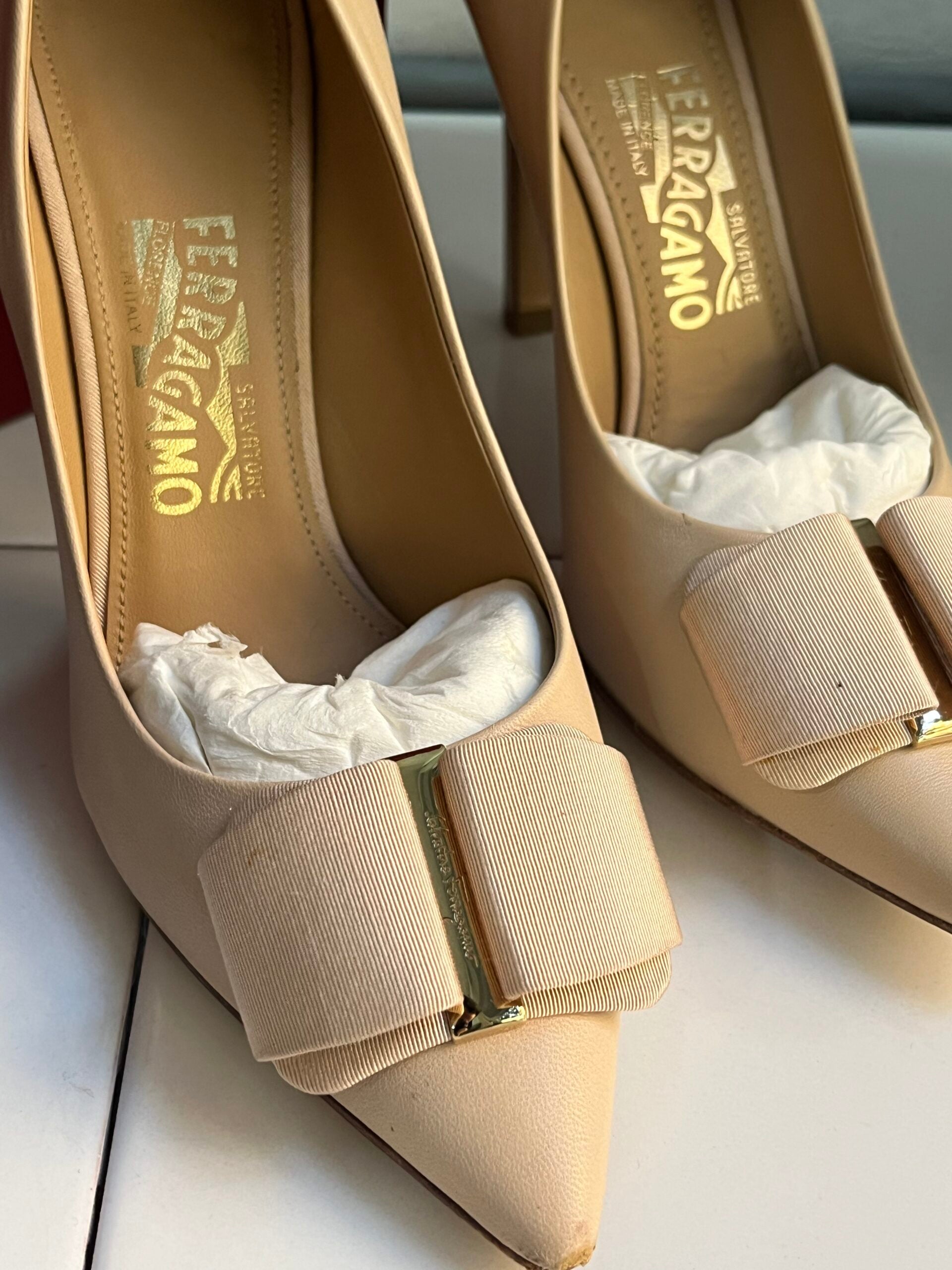 Ferragamo Decollete colore nude