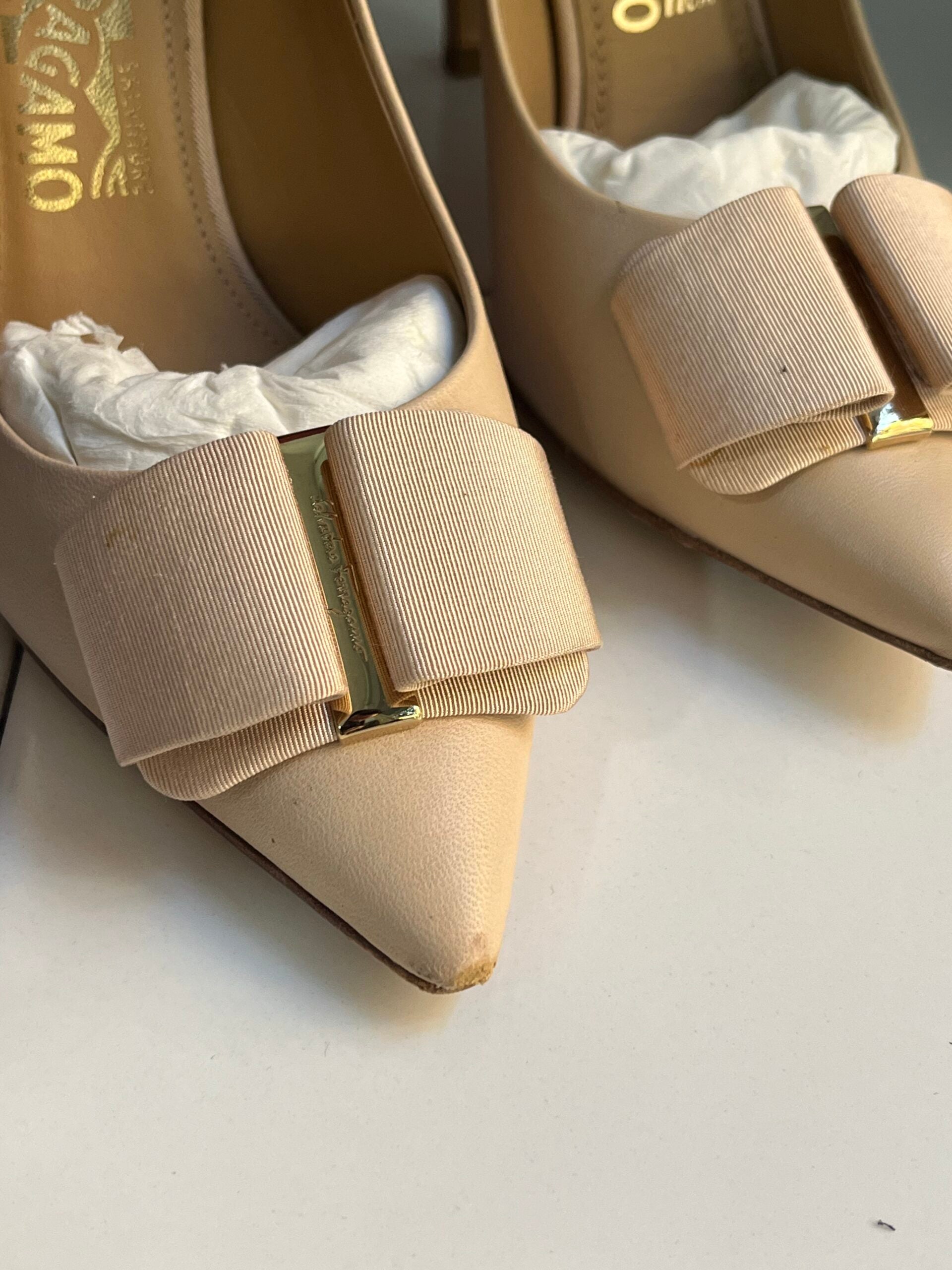 Ferragamo Decollete colore nude