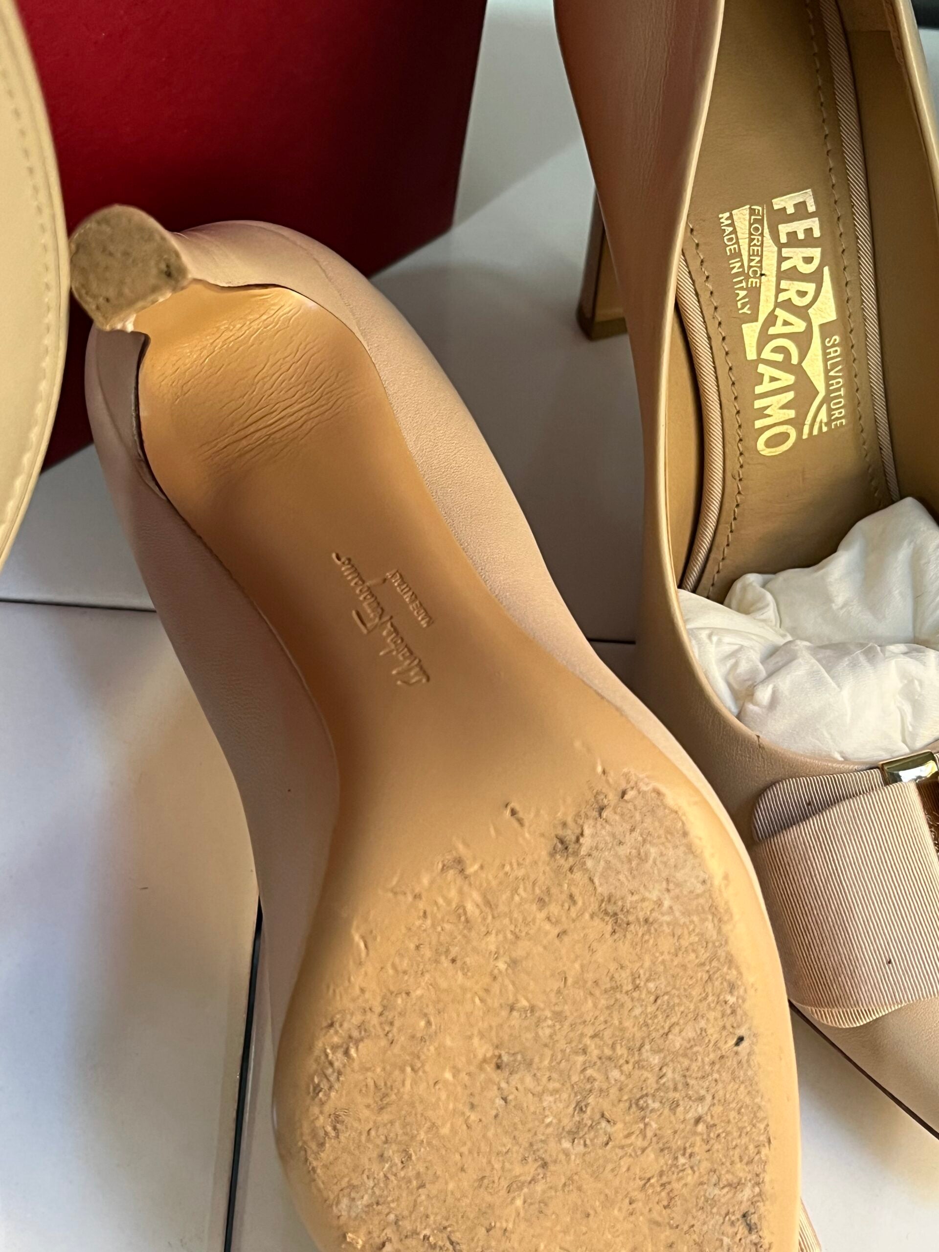 Ferragamo Decollete colore nude