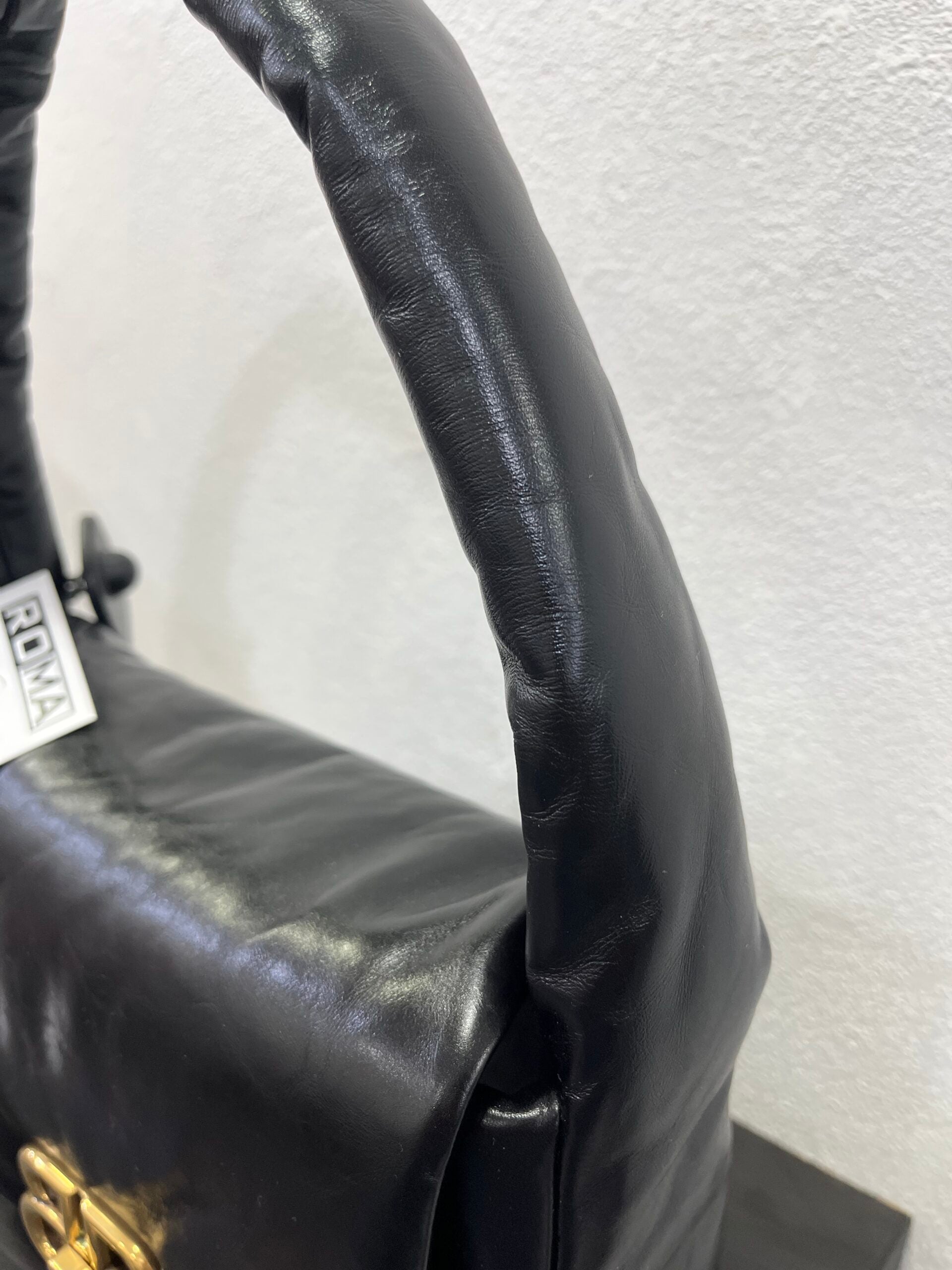 Balenciaga Monaco in nappa nera