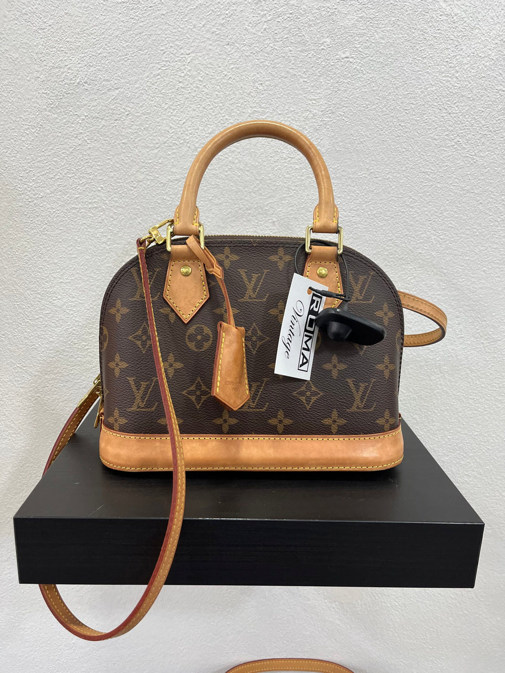 Louis Vuitton Alma BB Monogram