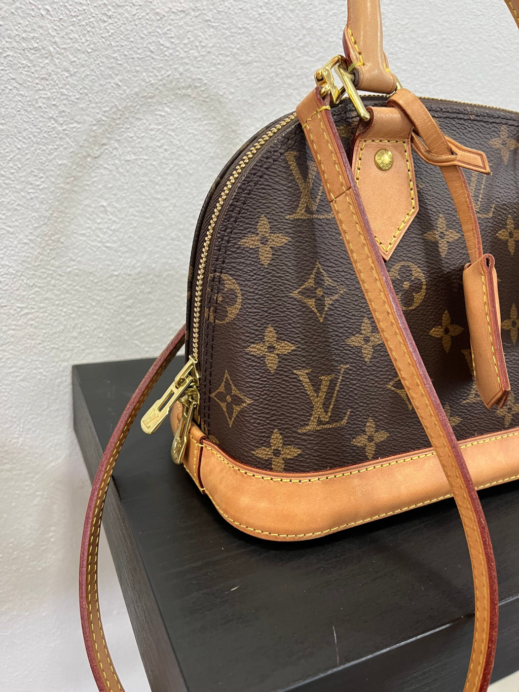 Louis Vuitton Alma BB Monogram