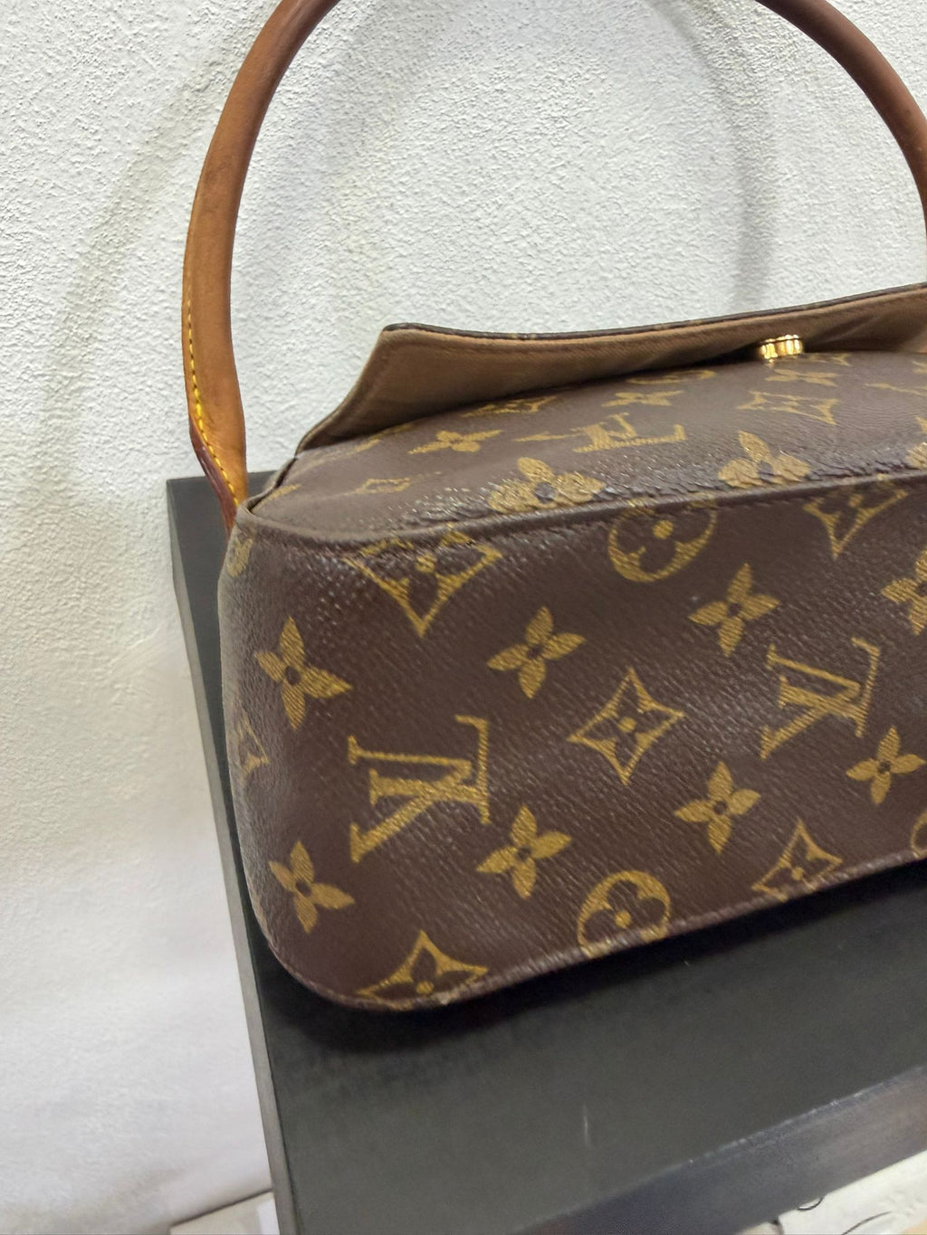 Louis Vuitton Mini Looping