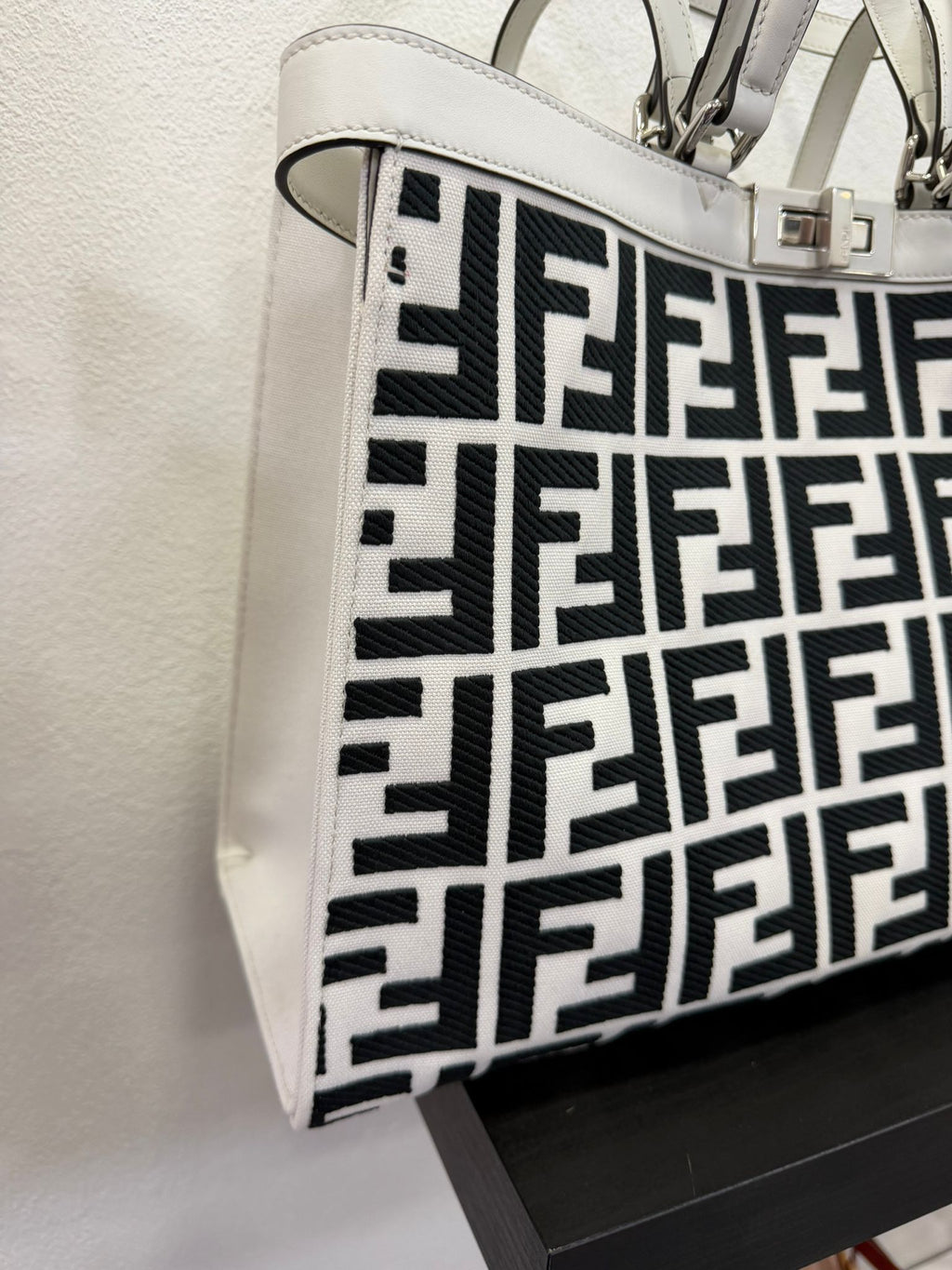 Fendi X-Tote canvas con ricamo FF