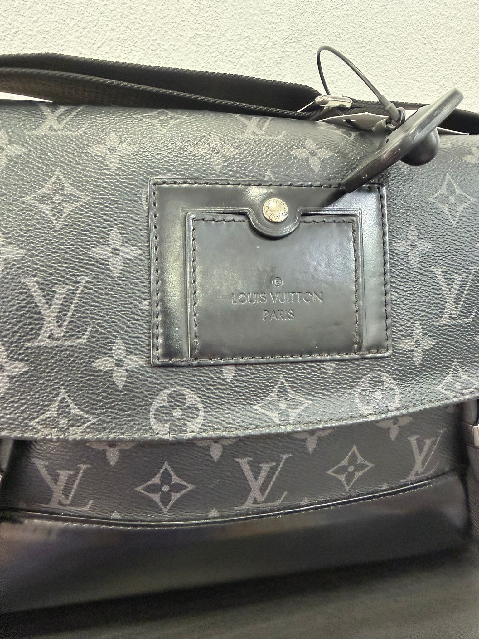 Louis Vuitton Messenger Voyage monogram eclipse