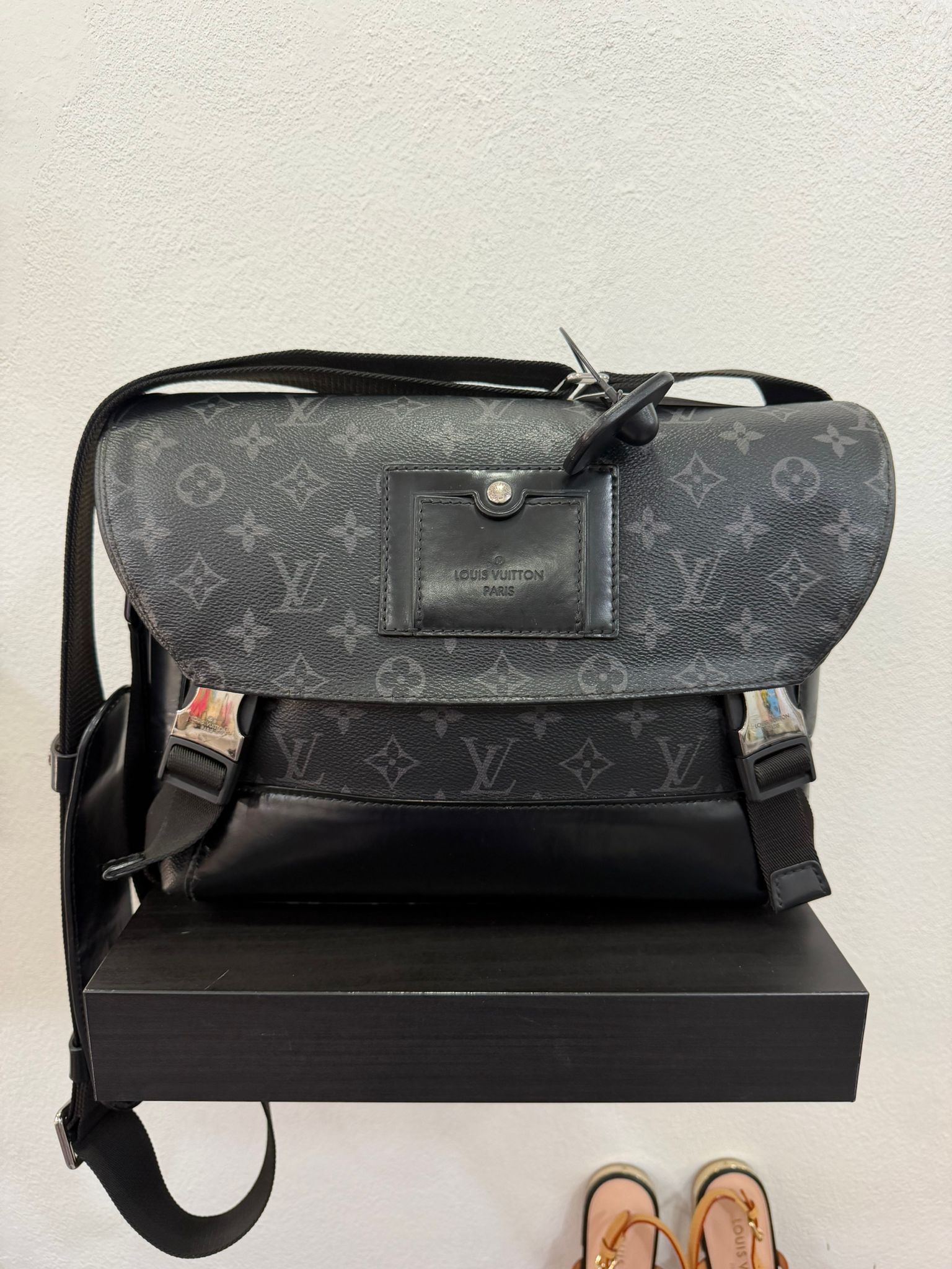 Louis Vuitton Messenger Voyage monogram eclipse