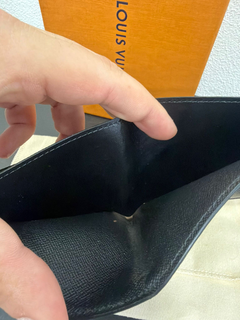 Louis Vuitton Portafogli Multiple in pelle Taiga
