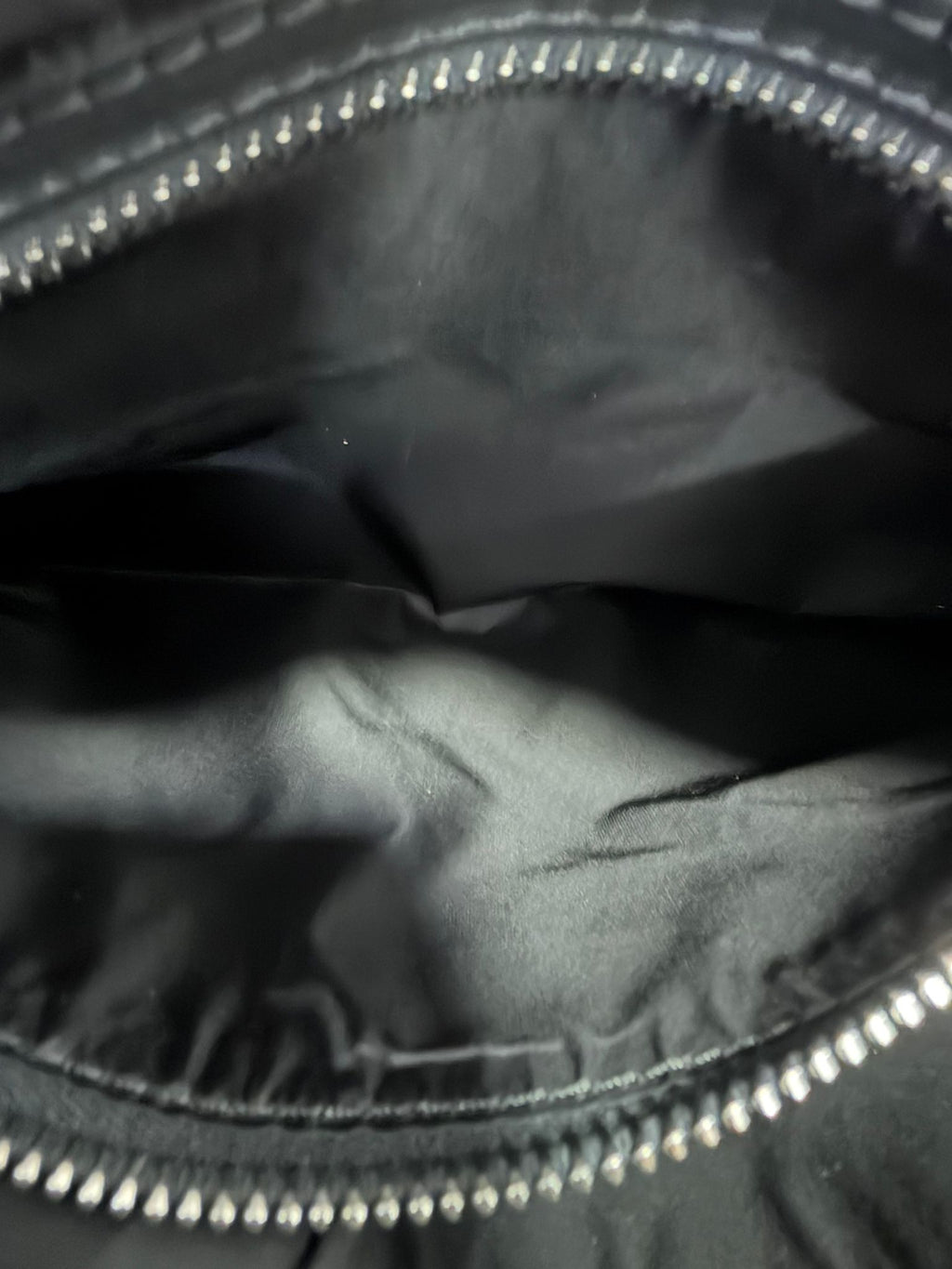Valentino Garavani Pochette in pelle lucida con Logo