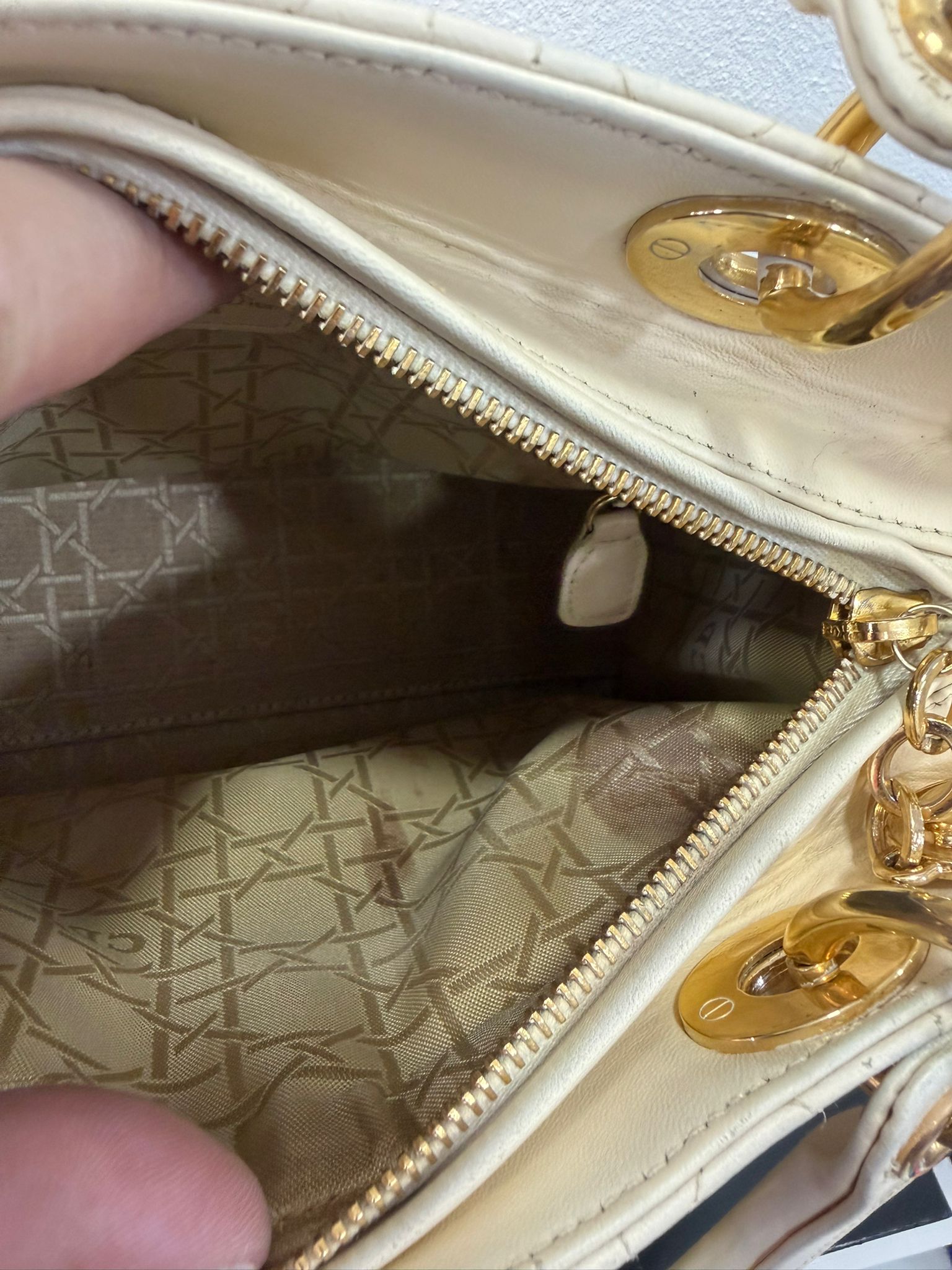 Christian Dior Lady Dior Crema