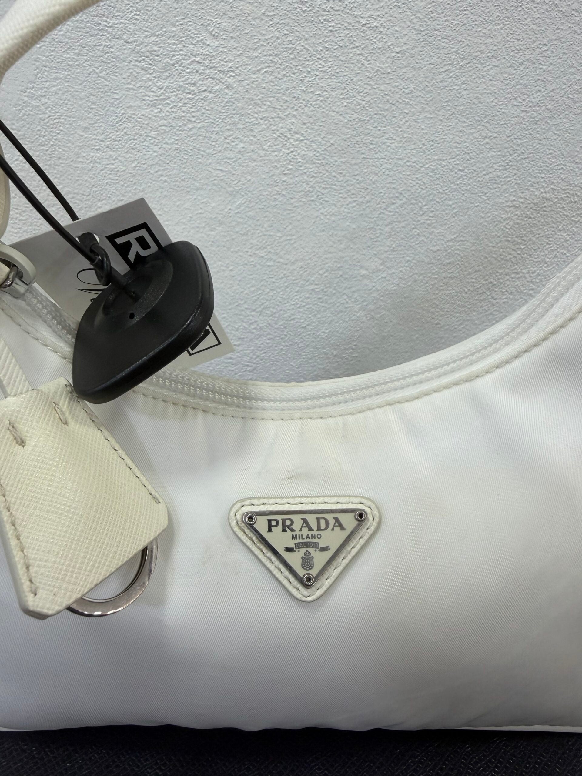 Prada Re-edition 2000 nylon
