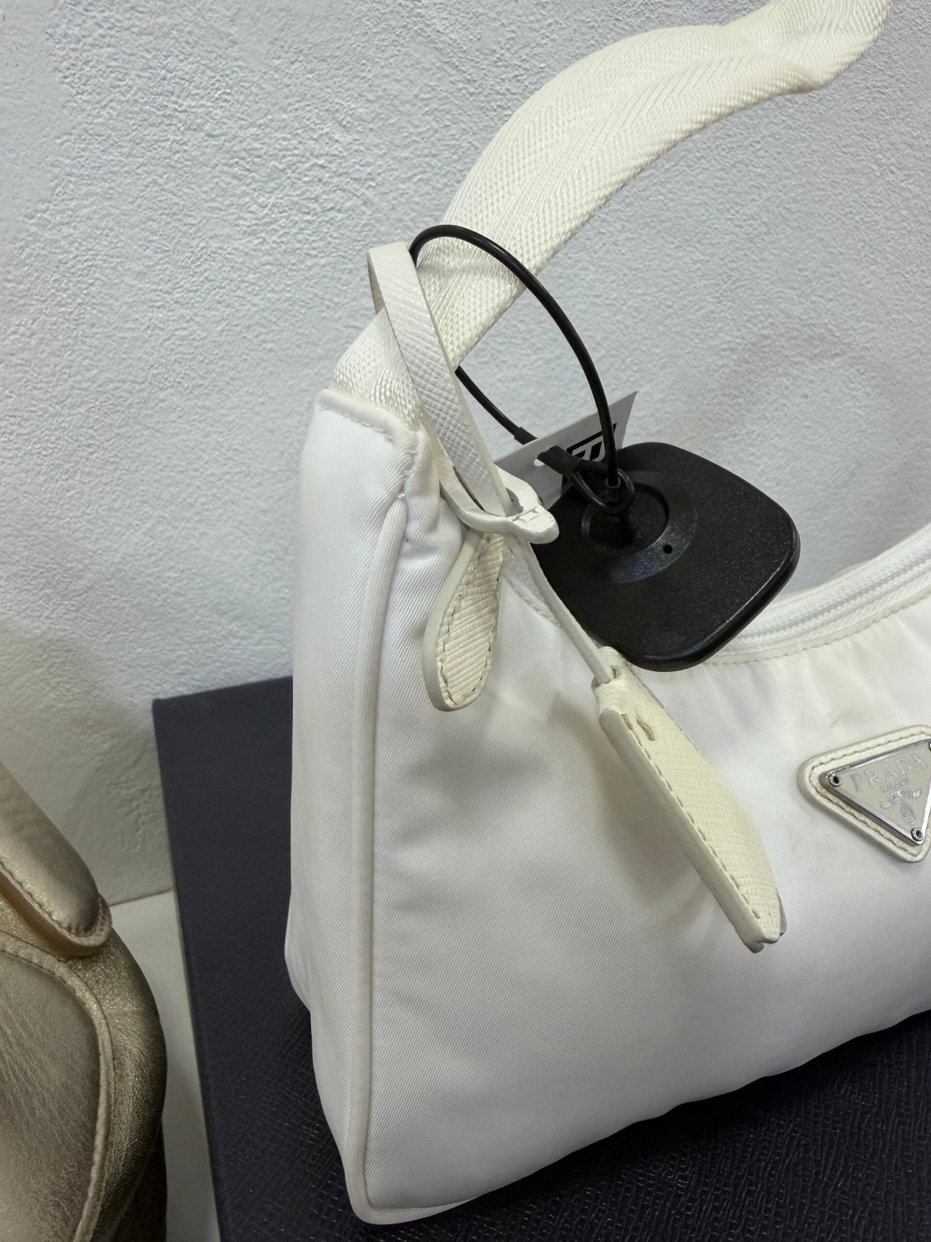 Prada Re-edition 2000 nylon