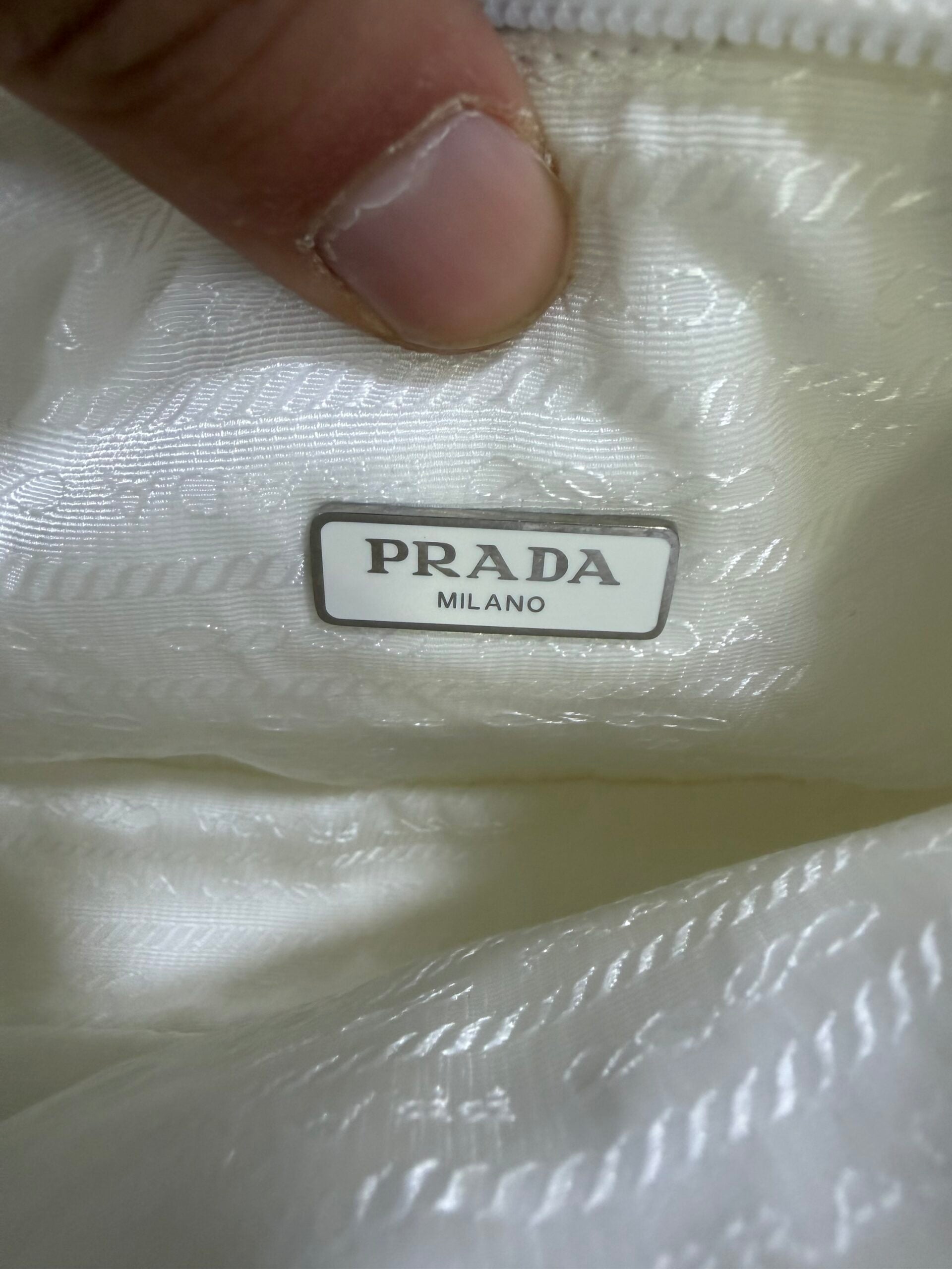 Prada Re-edition 2000 nylon