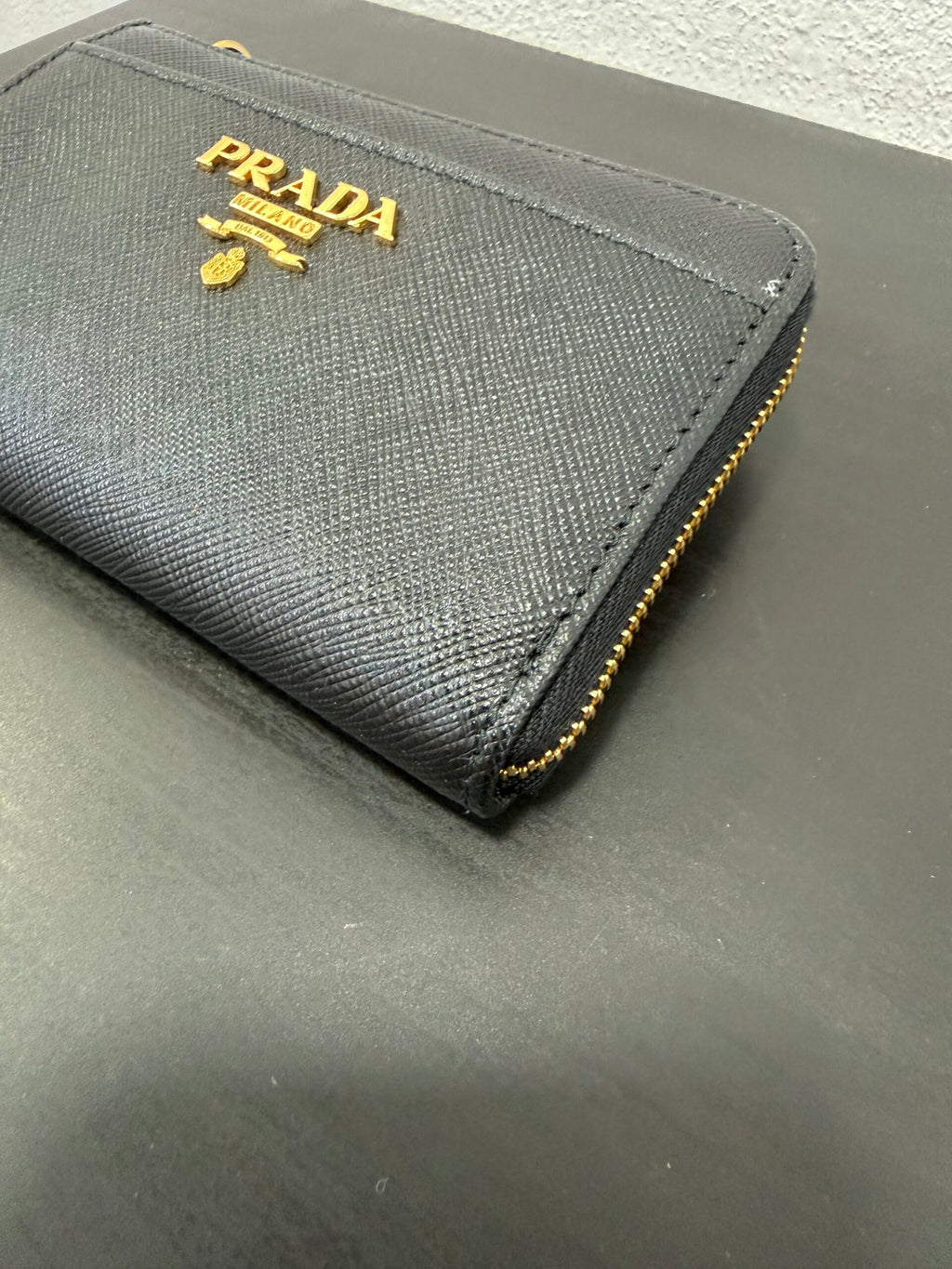 Prada Portamonete con gancio Saffiano