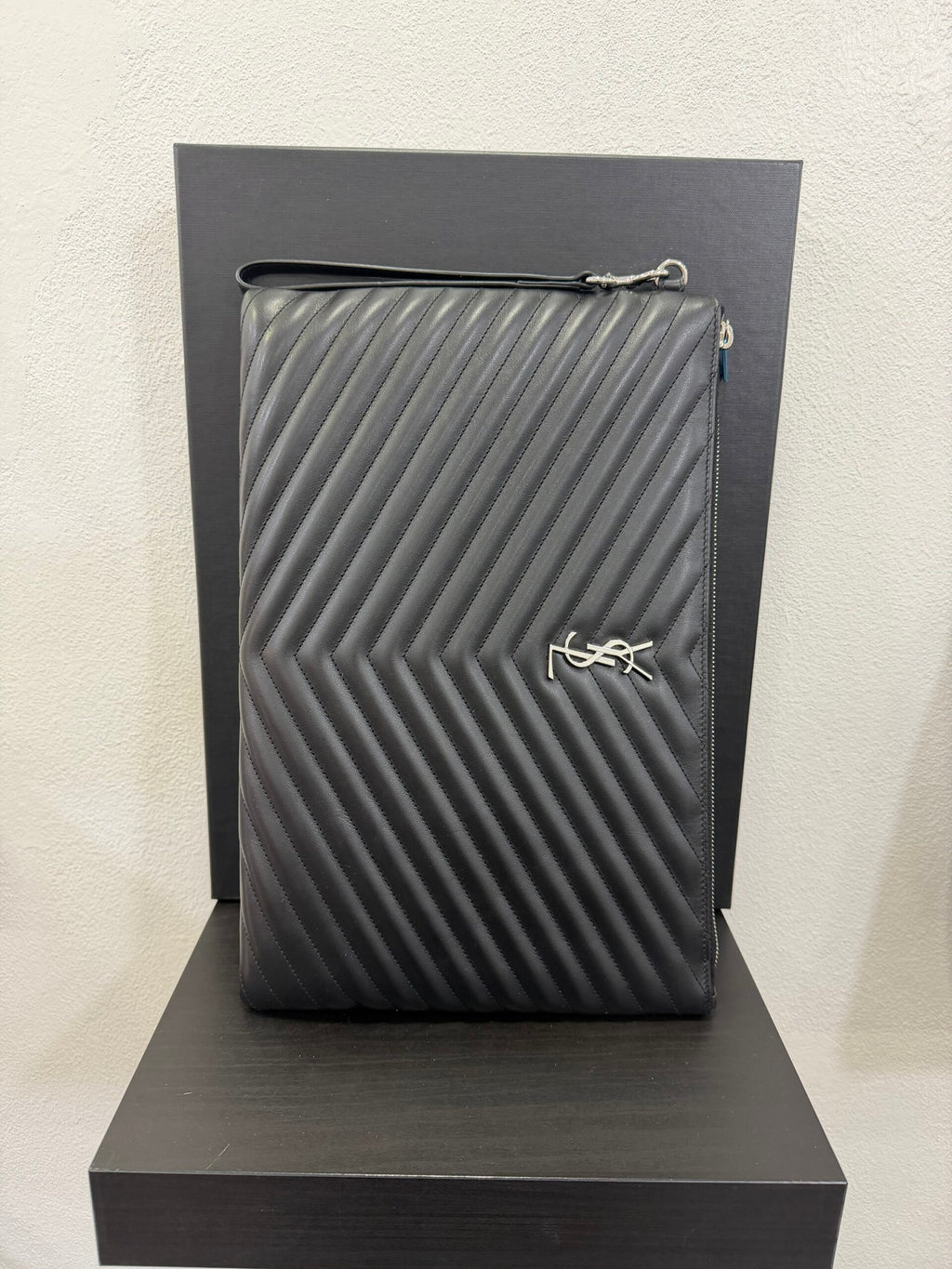 Saint Laurent Pouch Grande