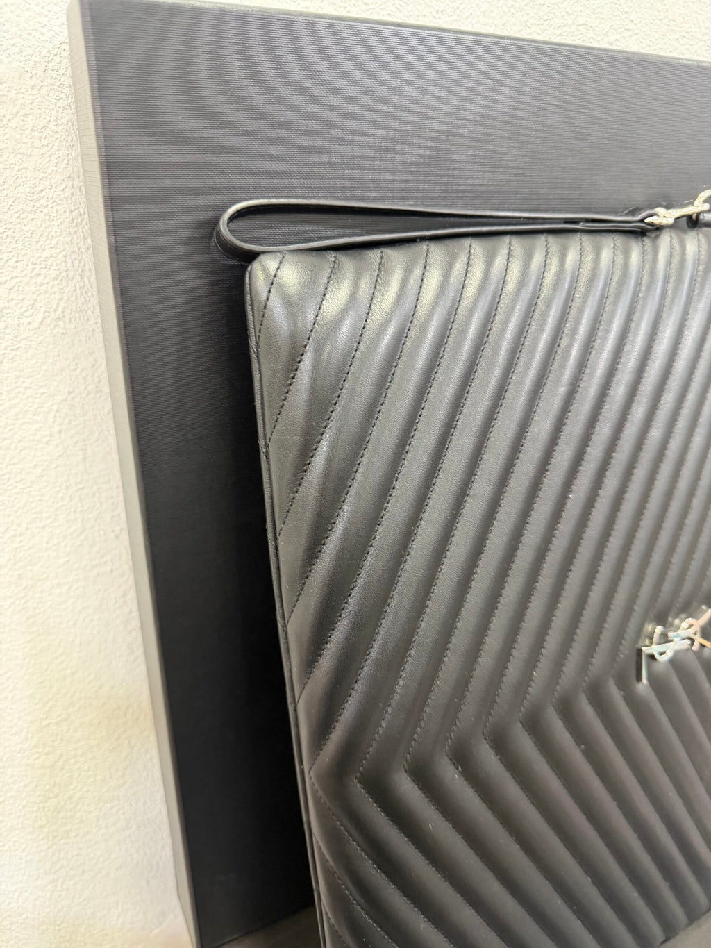 Saint Laurent Pouch Grande