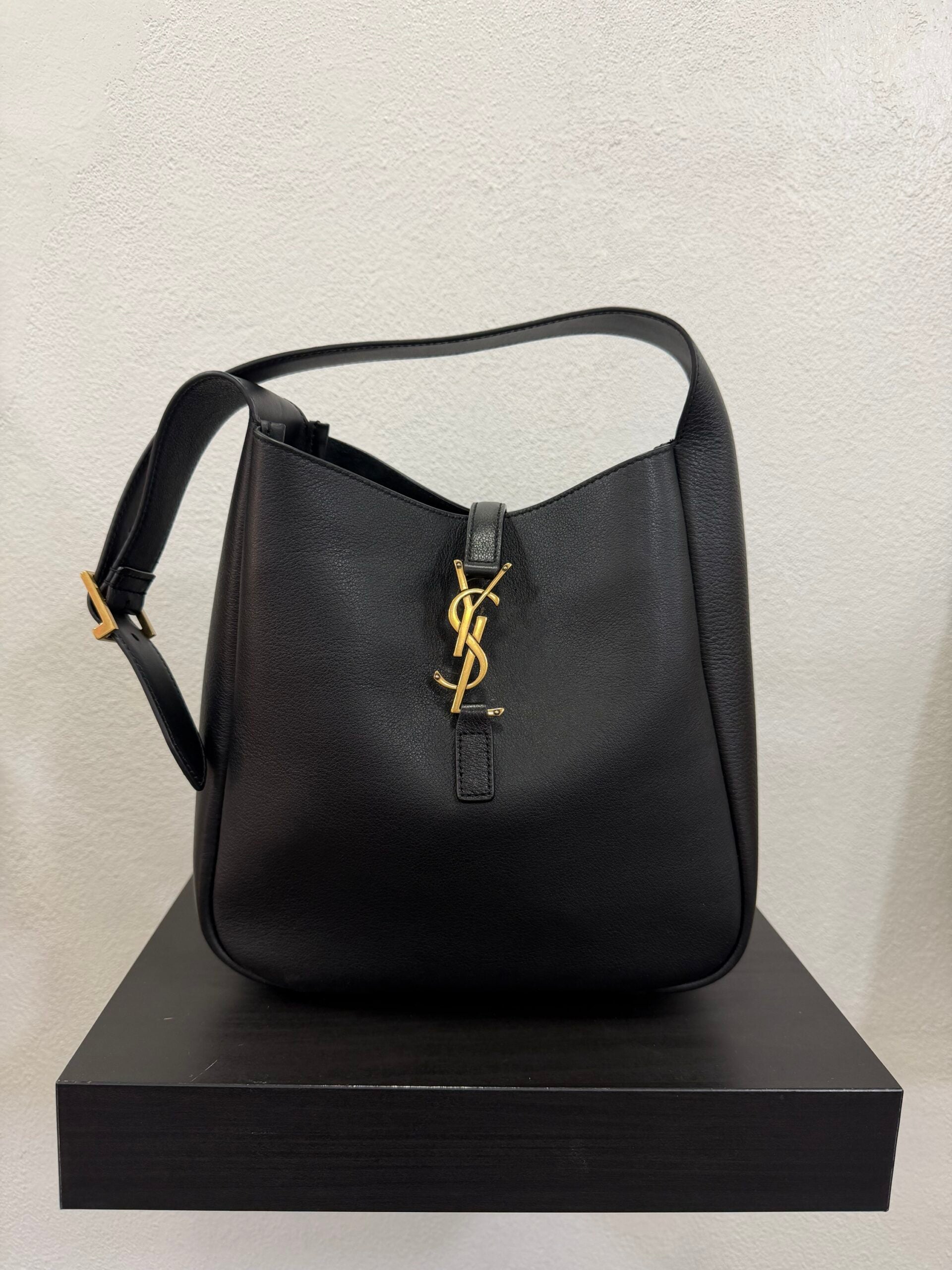 Saint Laurent Le 5 A 7 small