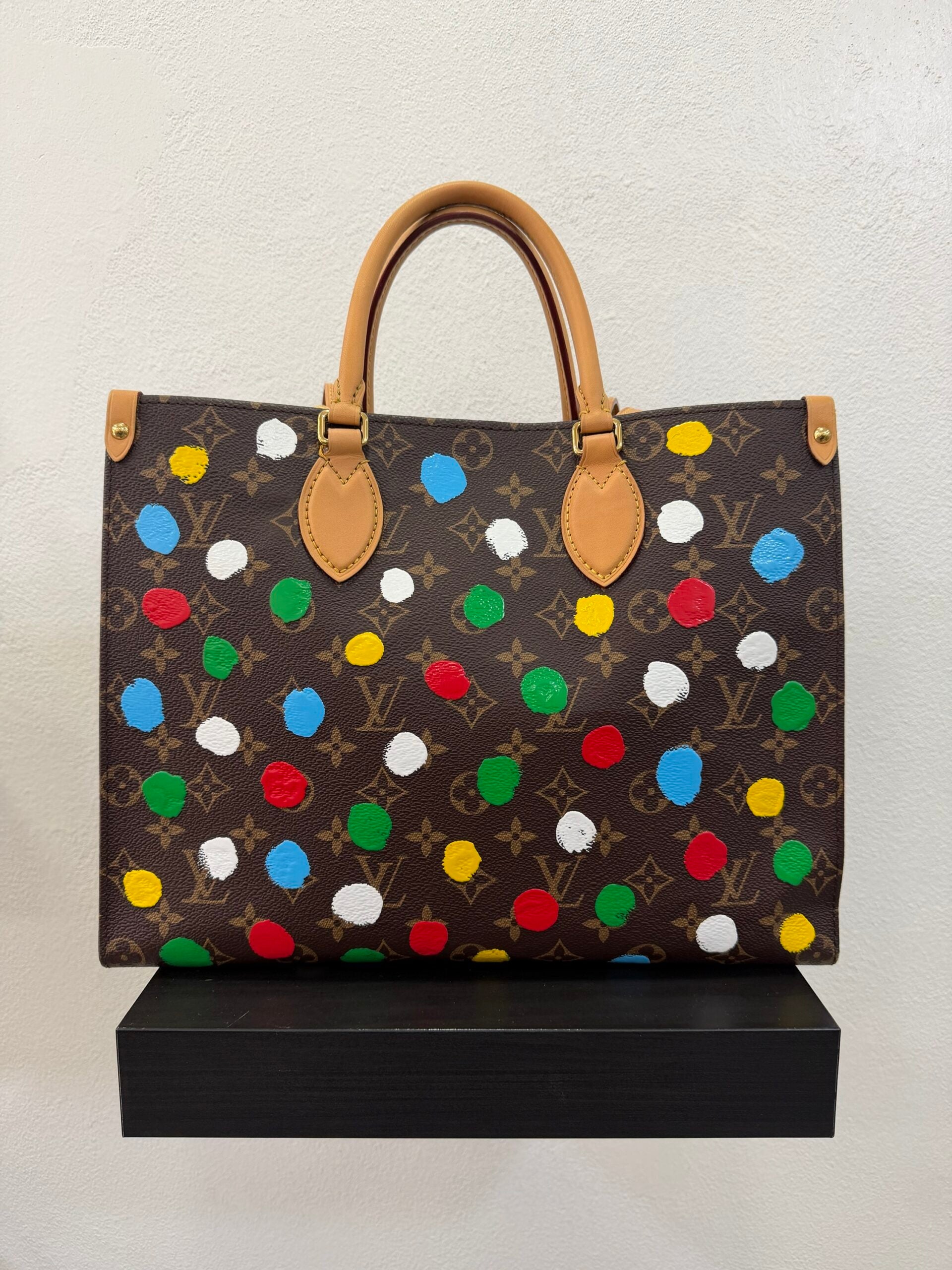 Louis Vuitton Onthego X Yayoi Kusama