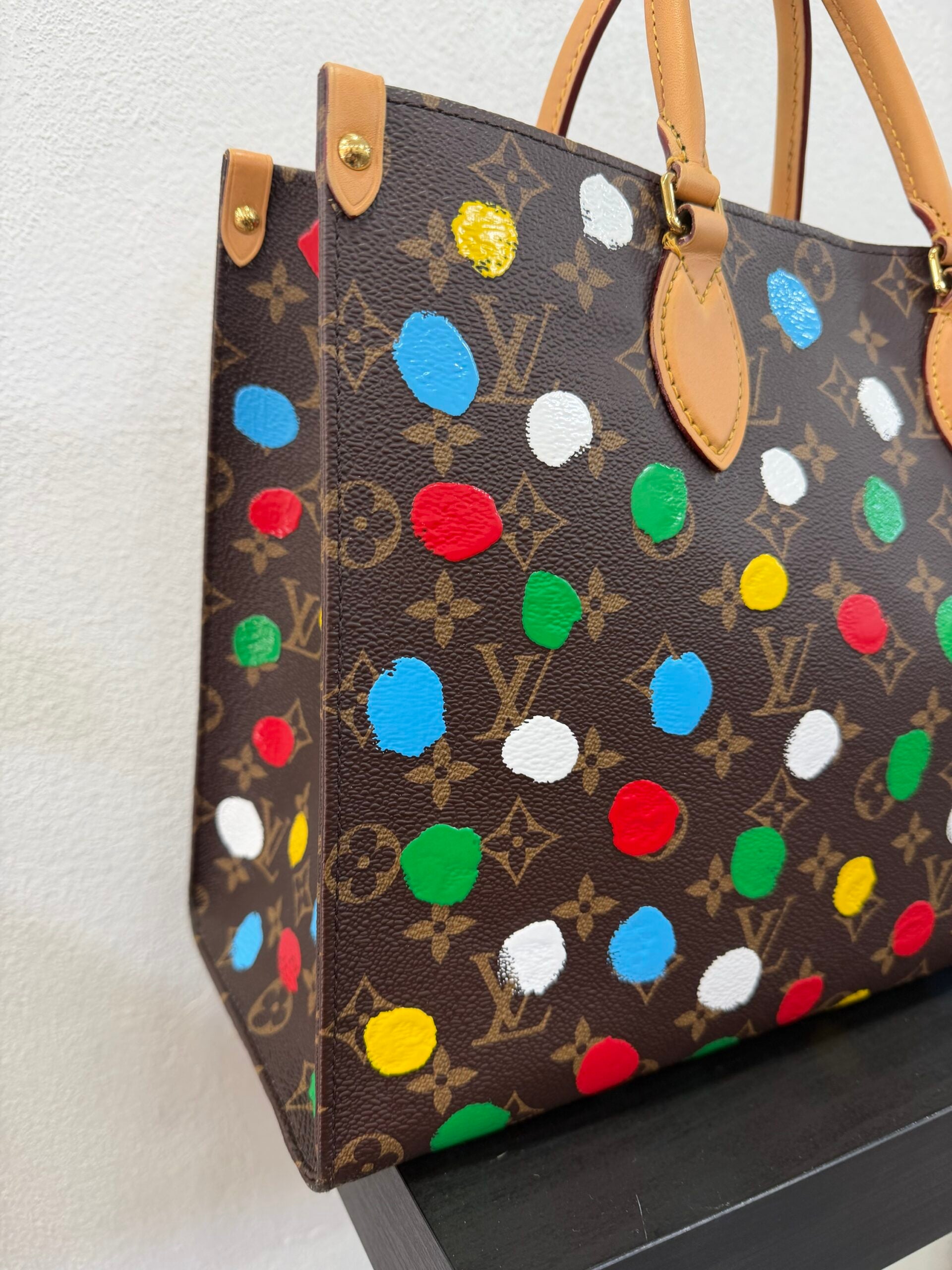 Louis Vuitton Onthego X Yayoi Kusama