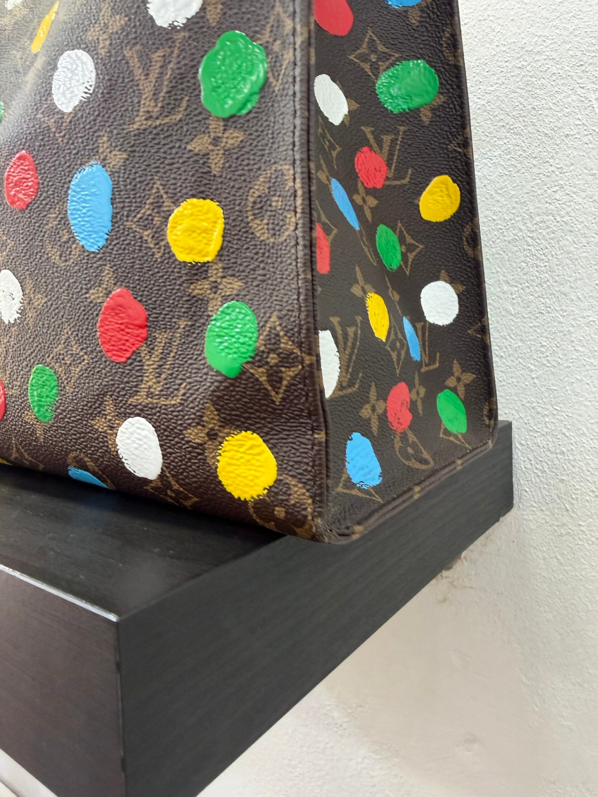 Louis Vuitton Onthego X Yayoi Kusama