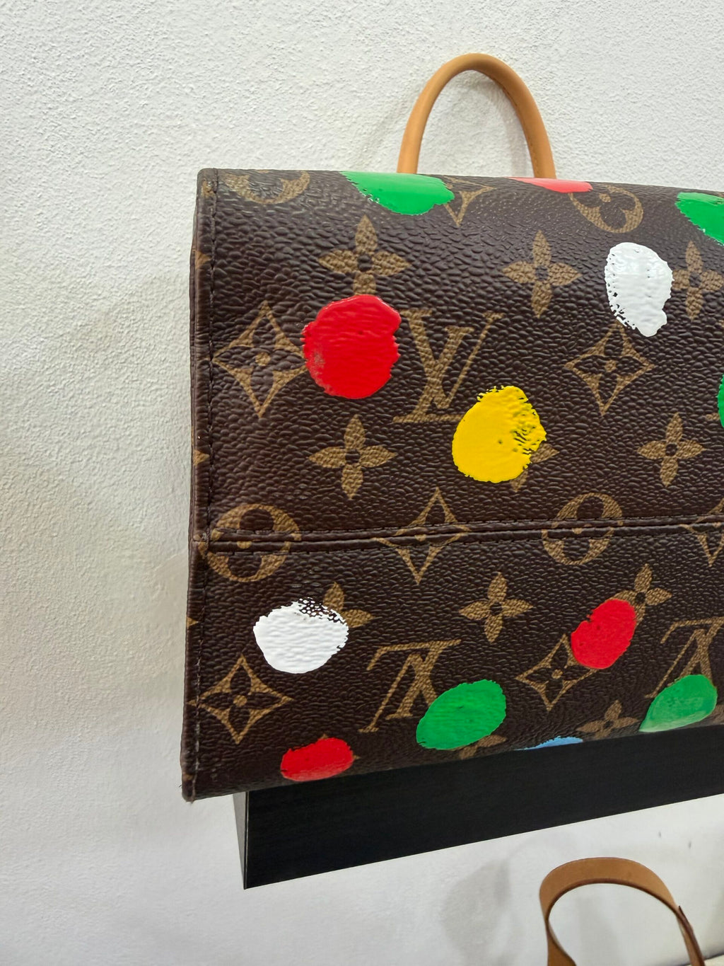 Louis Vuitton Onthego X Yayoi Kusama