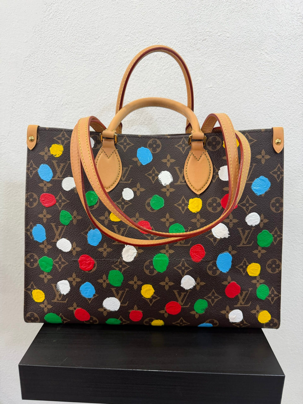 Louis Vuitton Onthego X Yayoi Kusama