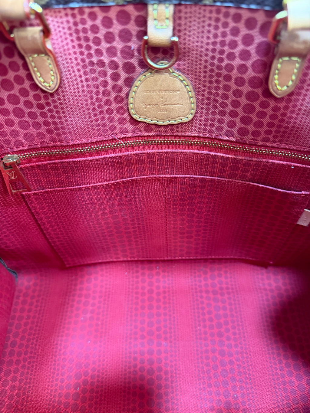Louis Vuitton Onthego X Yayoi Kusama