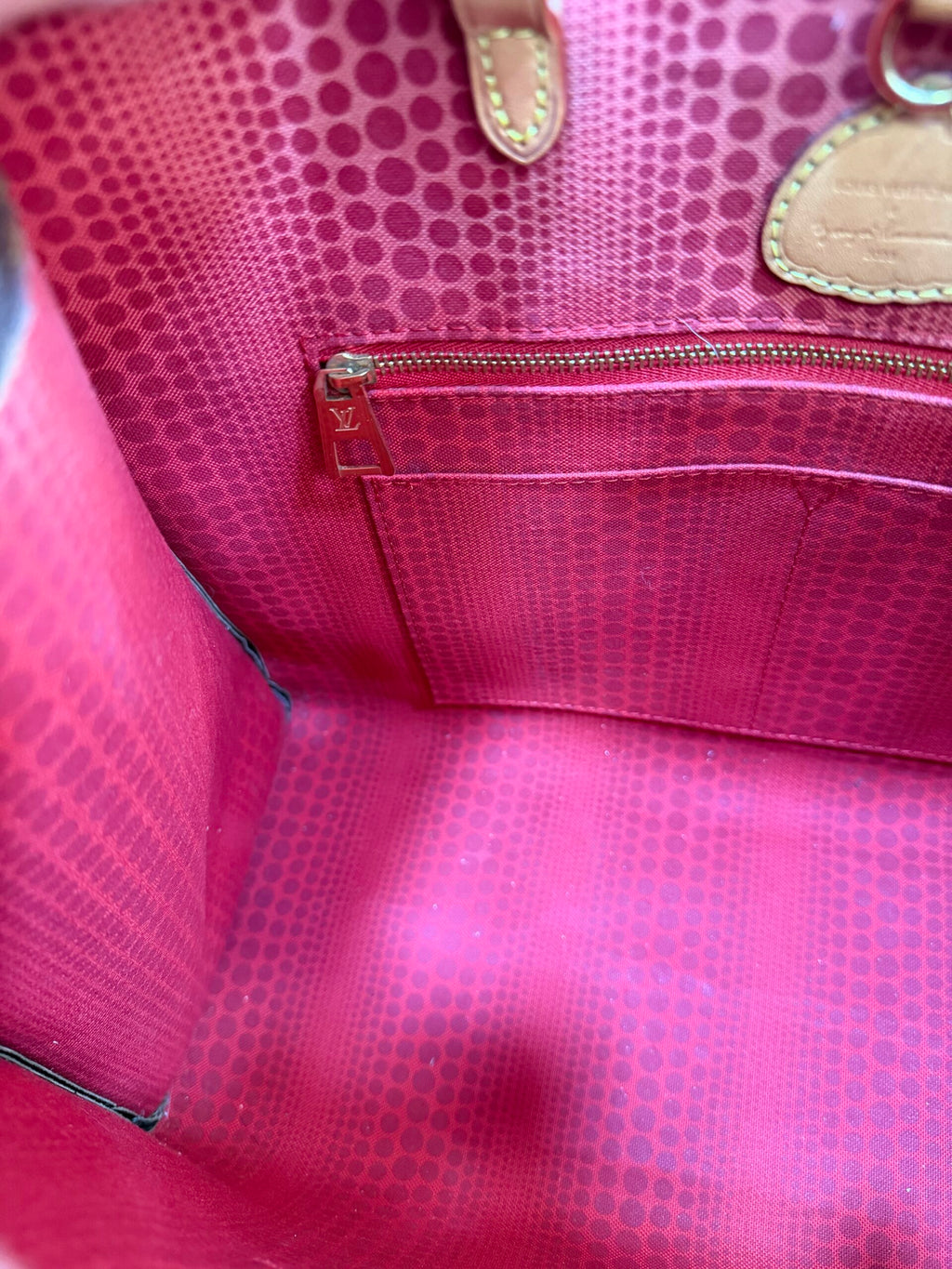 Louis Vuitton Onthego X Yayoi Kusama