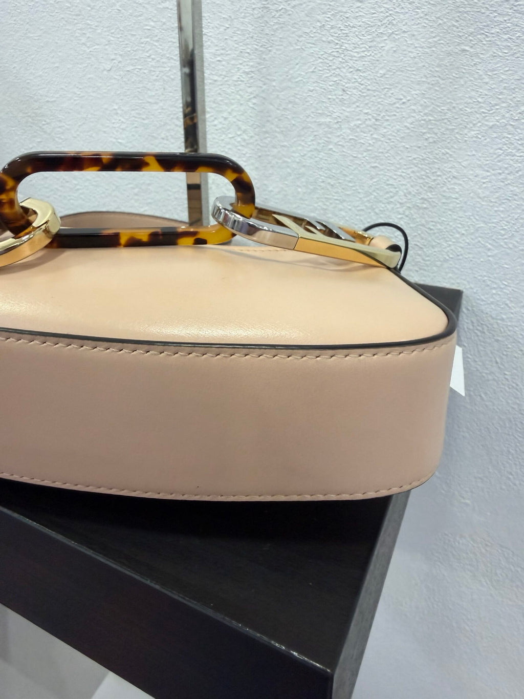 Fendi O-lock swing cipria