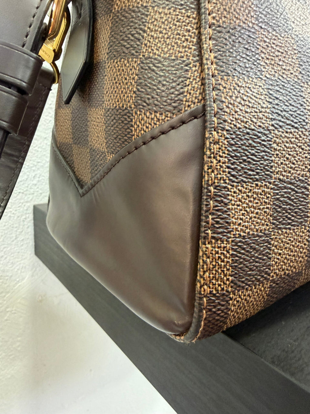 Louis Vuitton Kensington