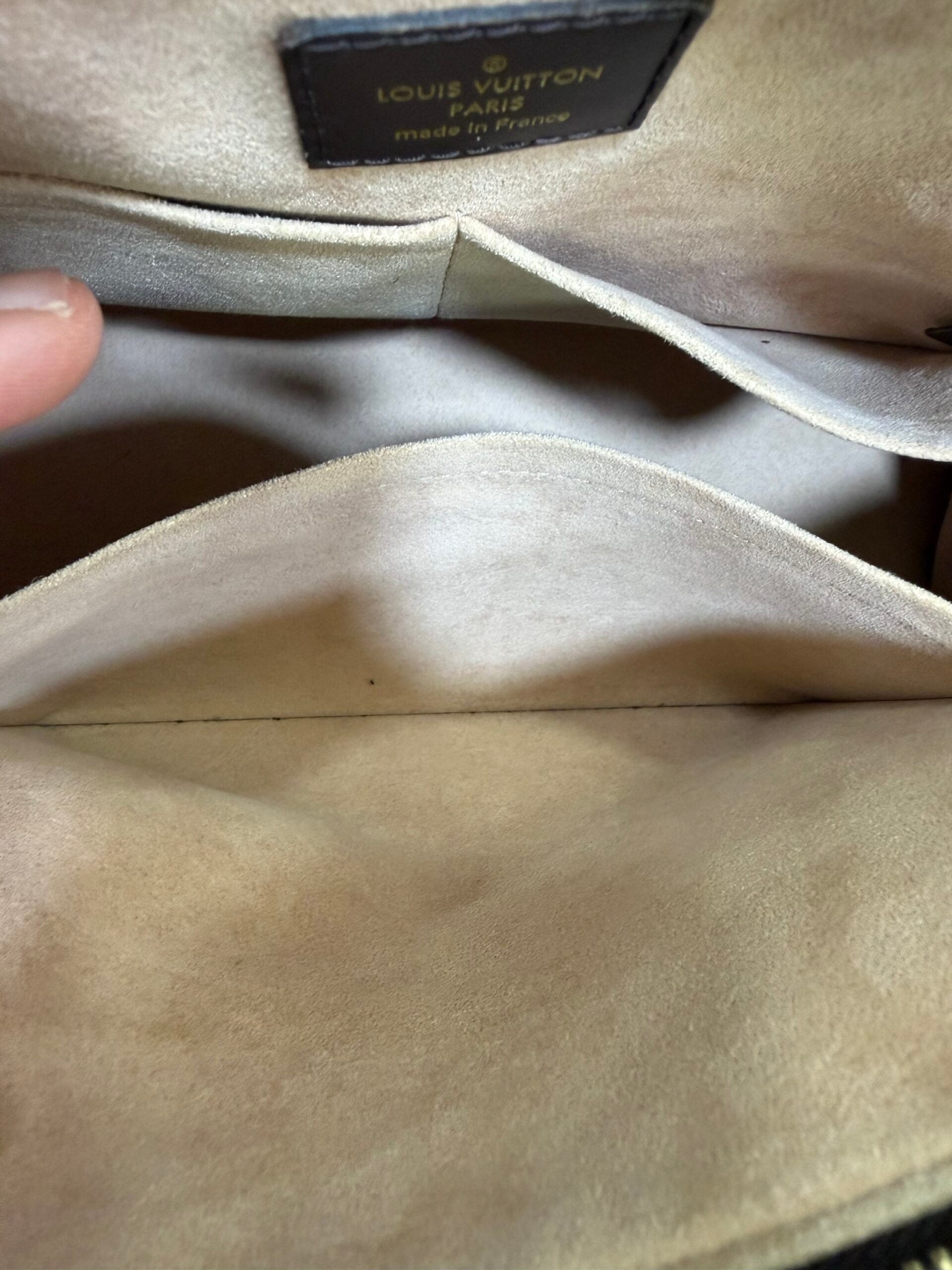 Louis Vuitton Kensington
