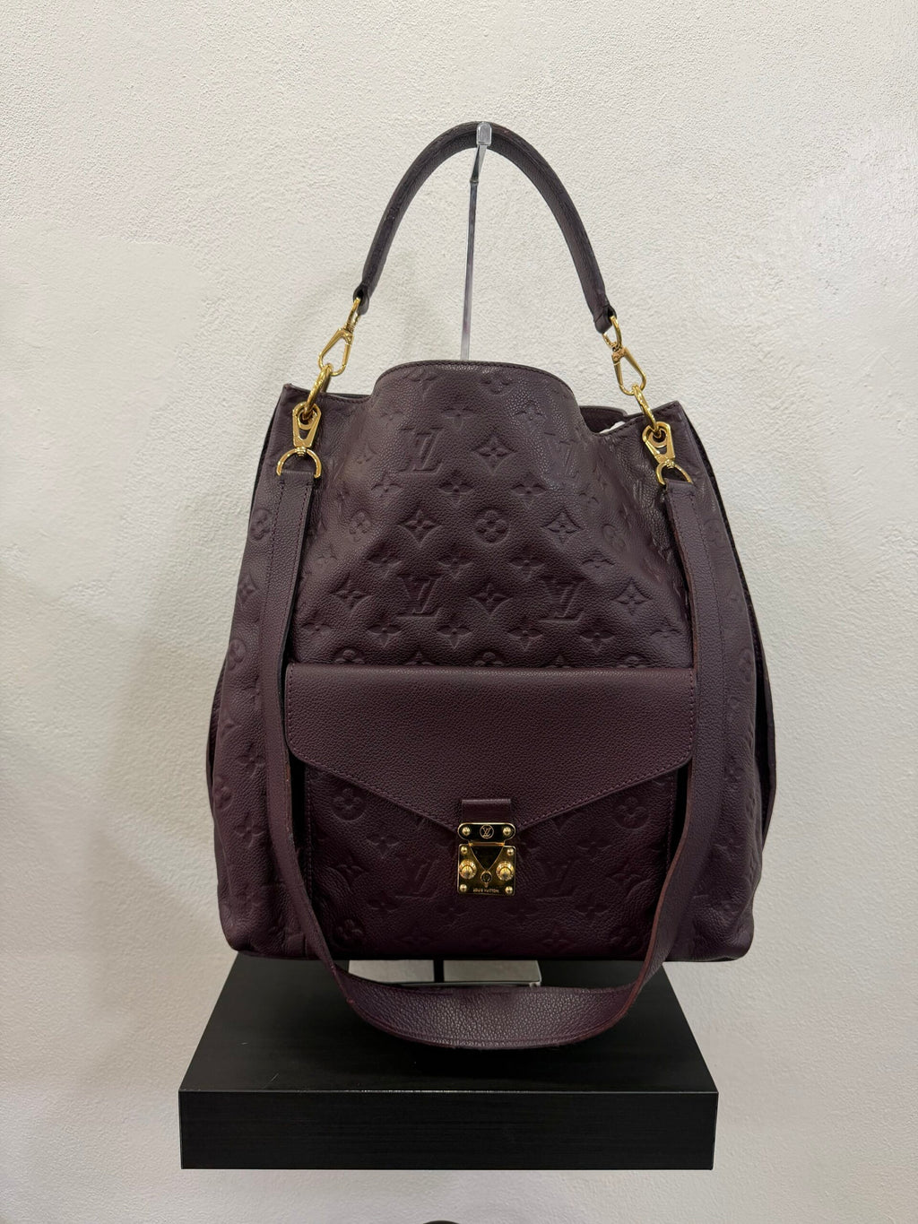 Louis Vuitton Metis Hobo