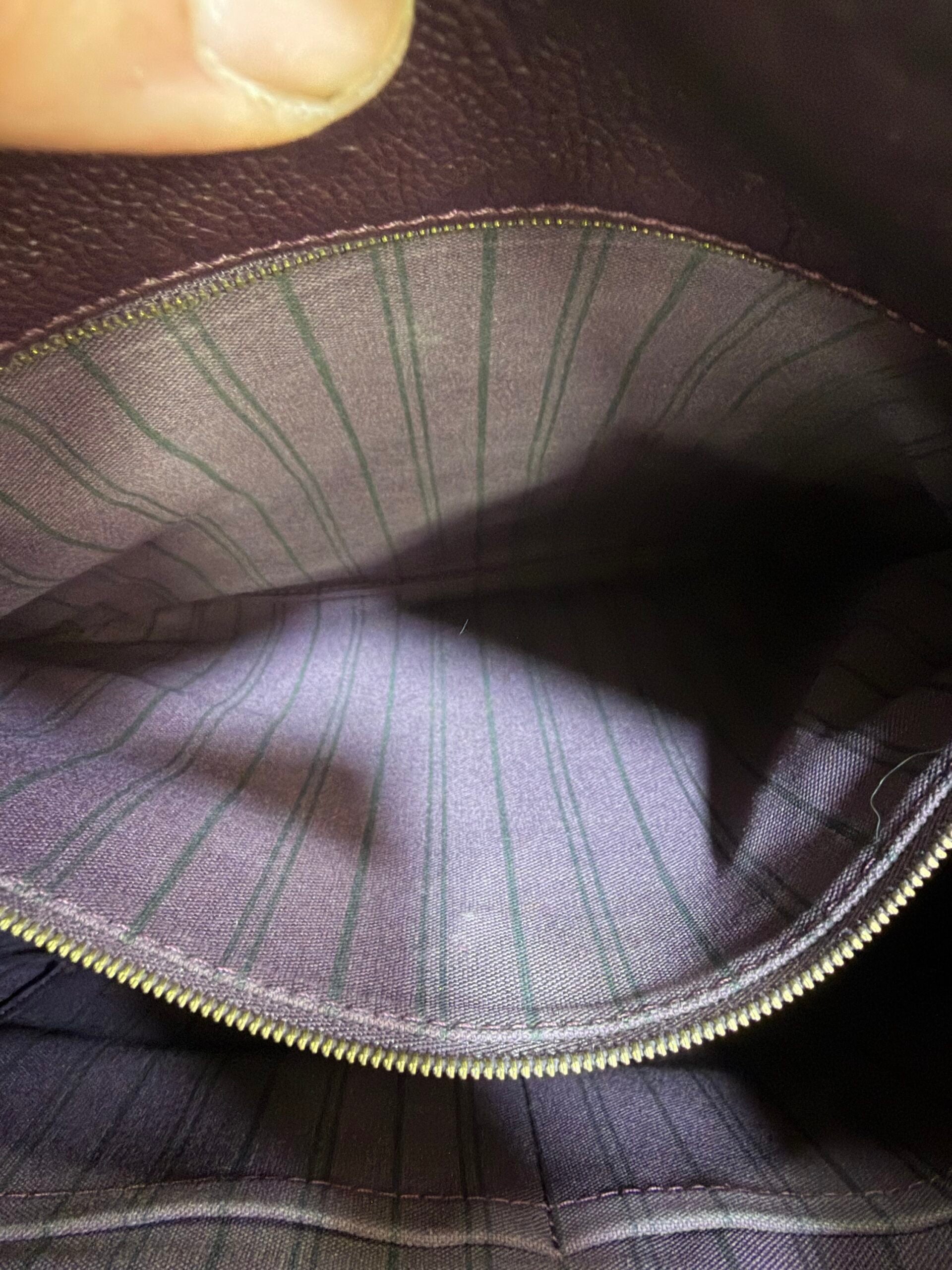 Louis Vuitton Metis Hobo