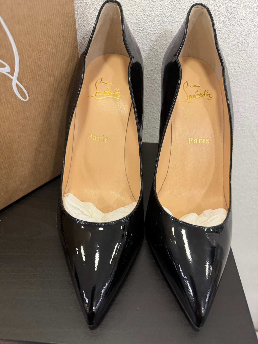 Christian Louboutin Hot chick 38