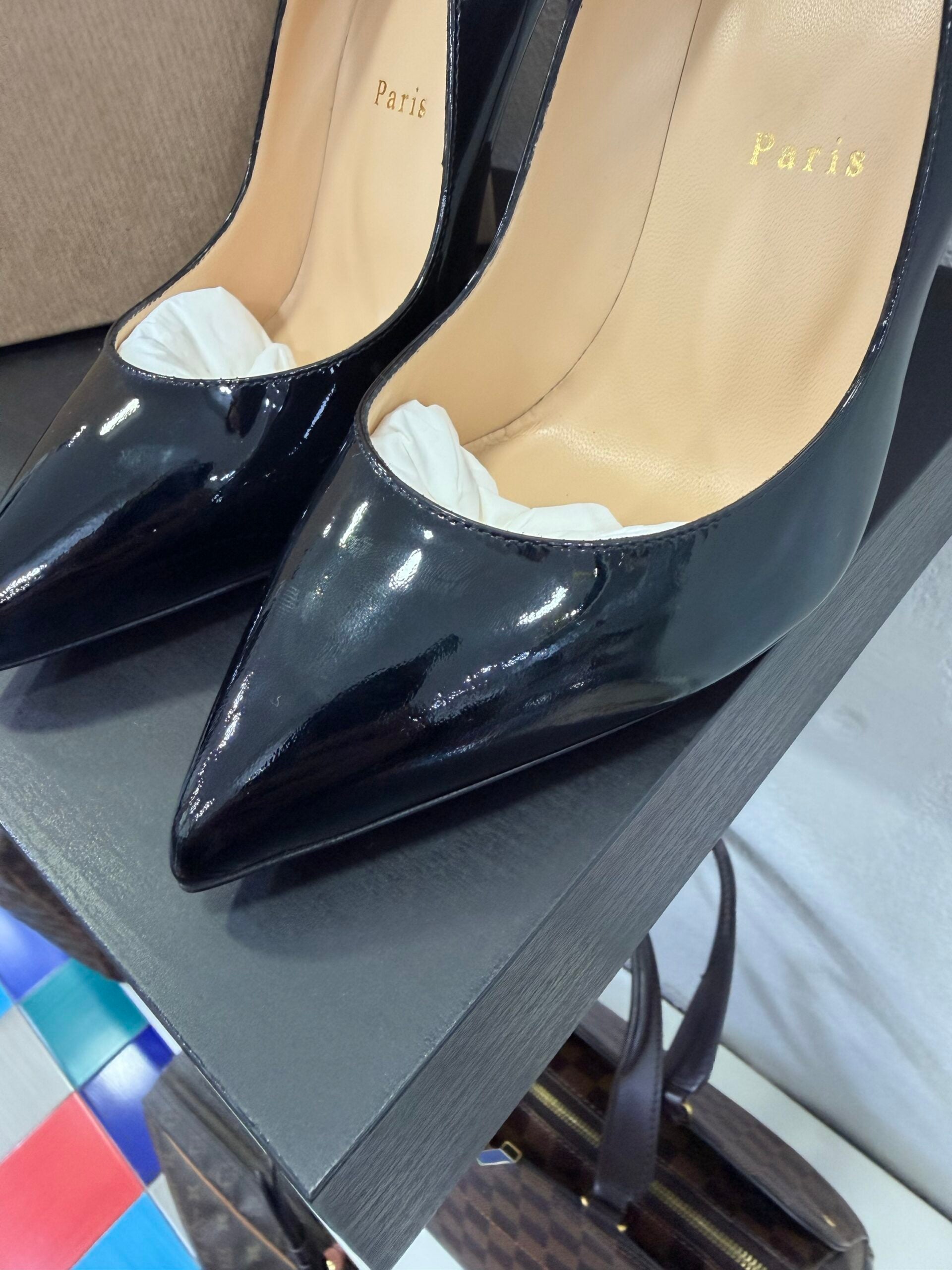Christian Louboutin Hot chick 38