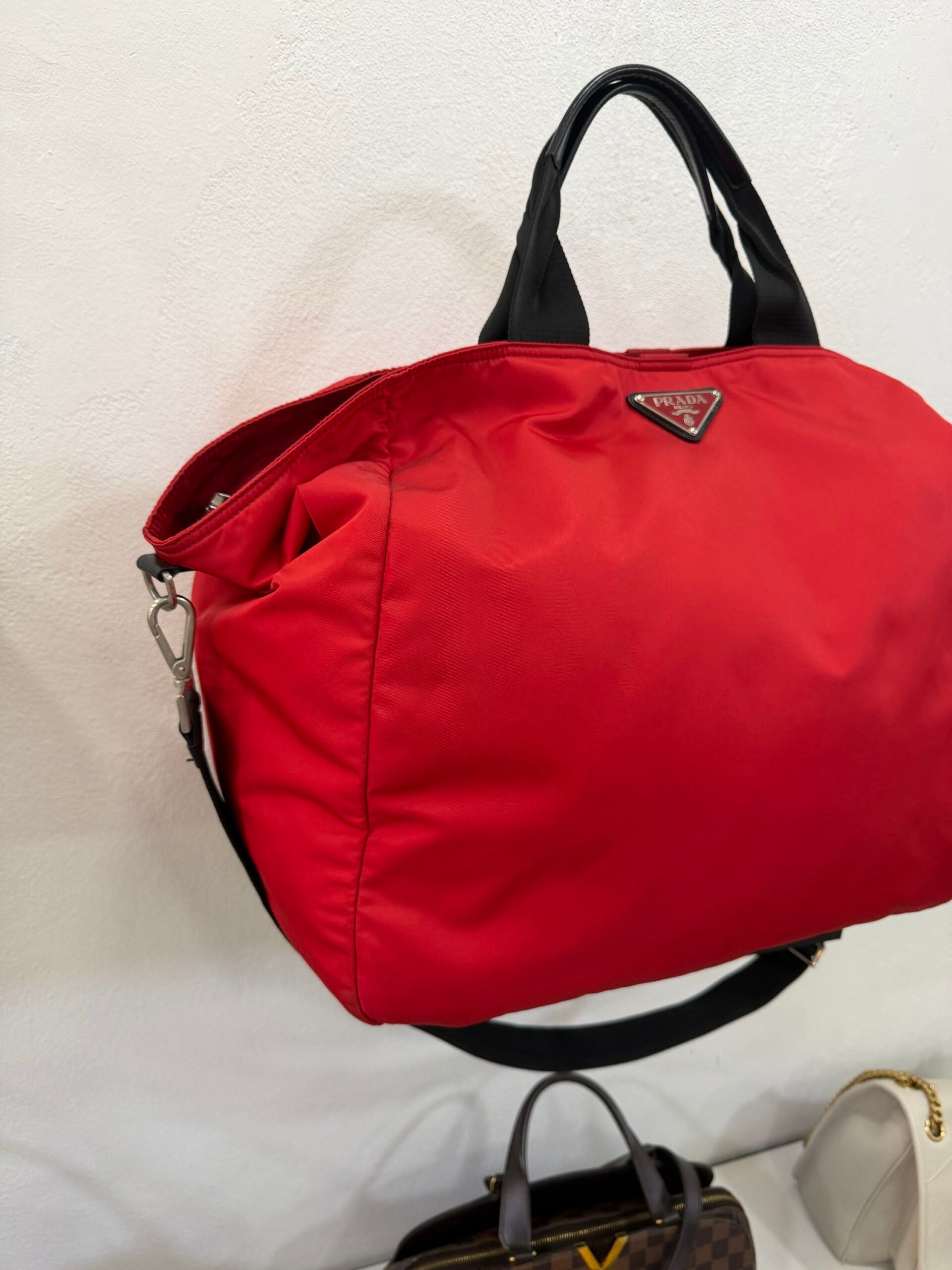 Prada Nylon Borsone con tracolla
