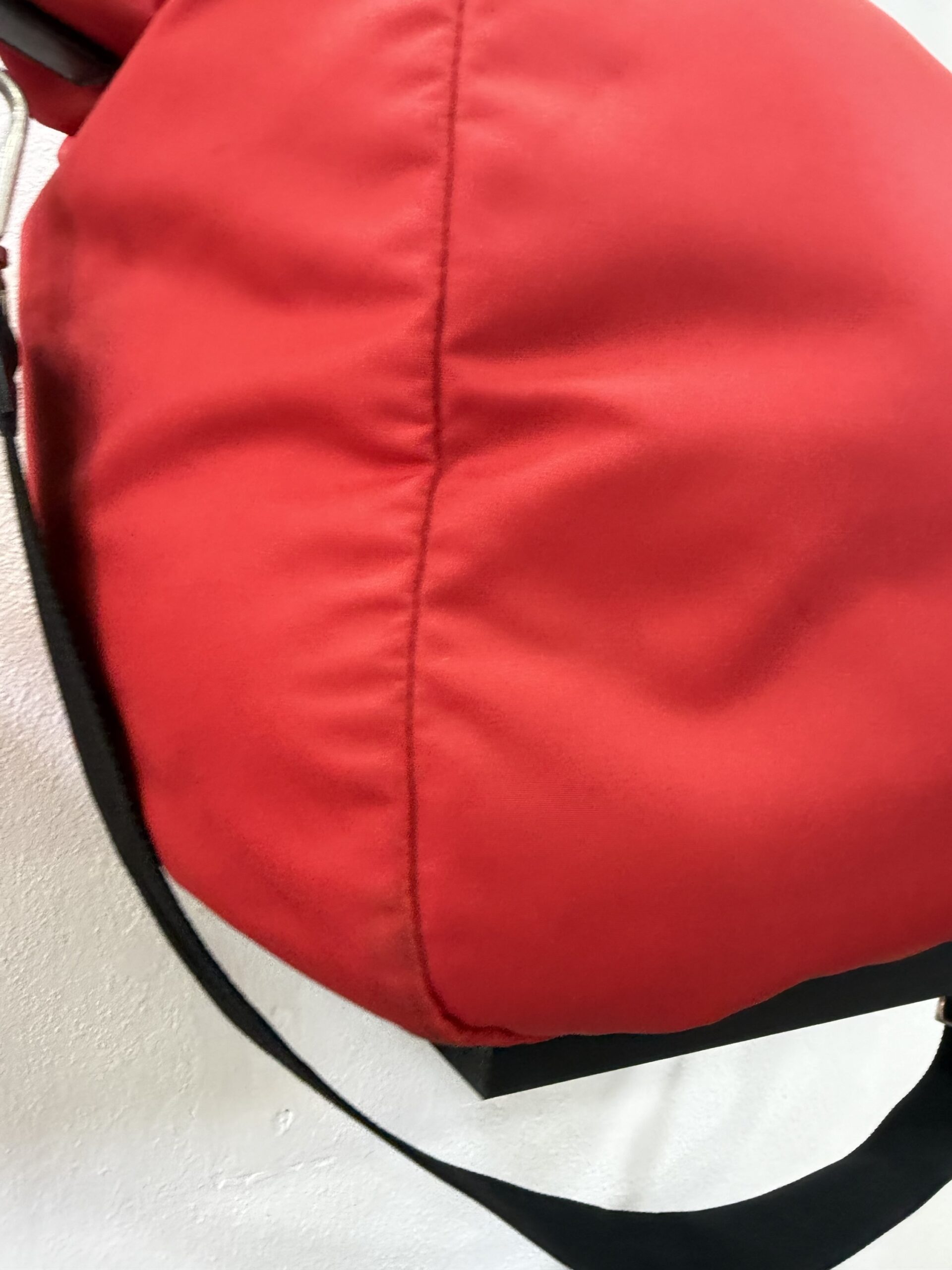 Prada Nylon Borsone con tracolla