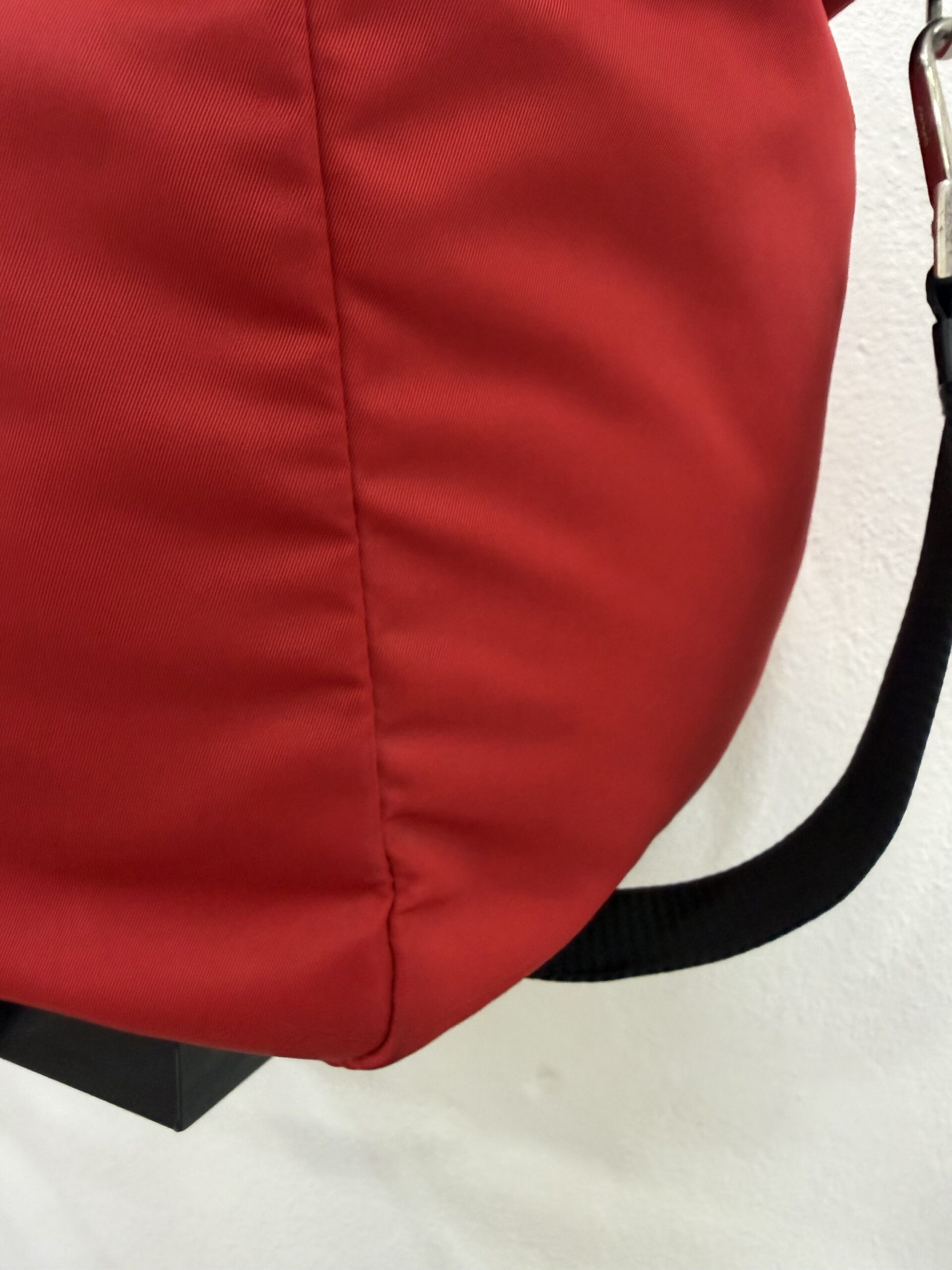 Prada Nylon Borsone con tracolla