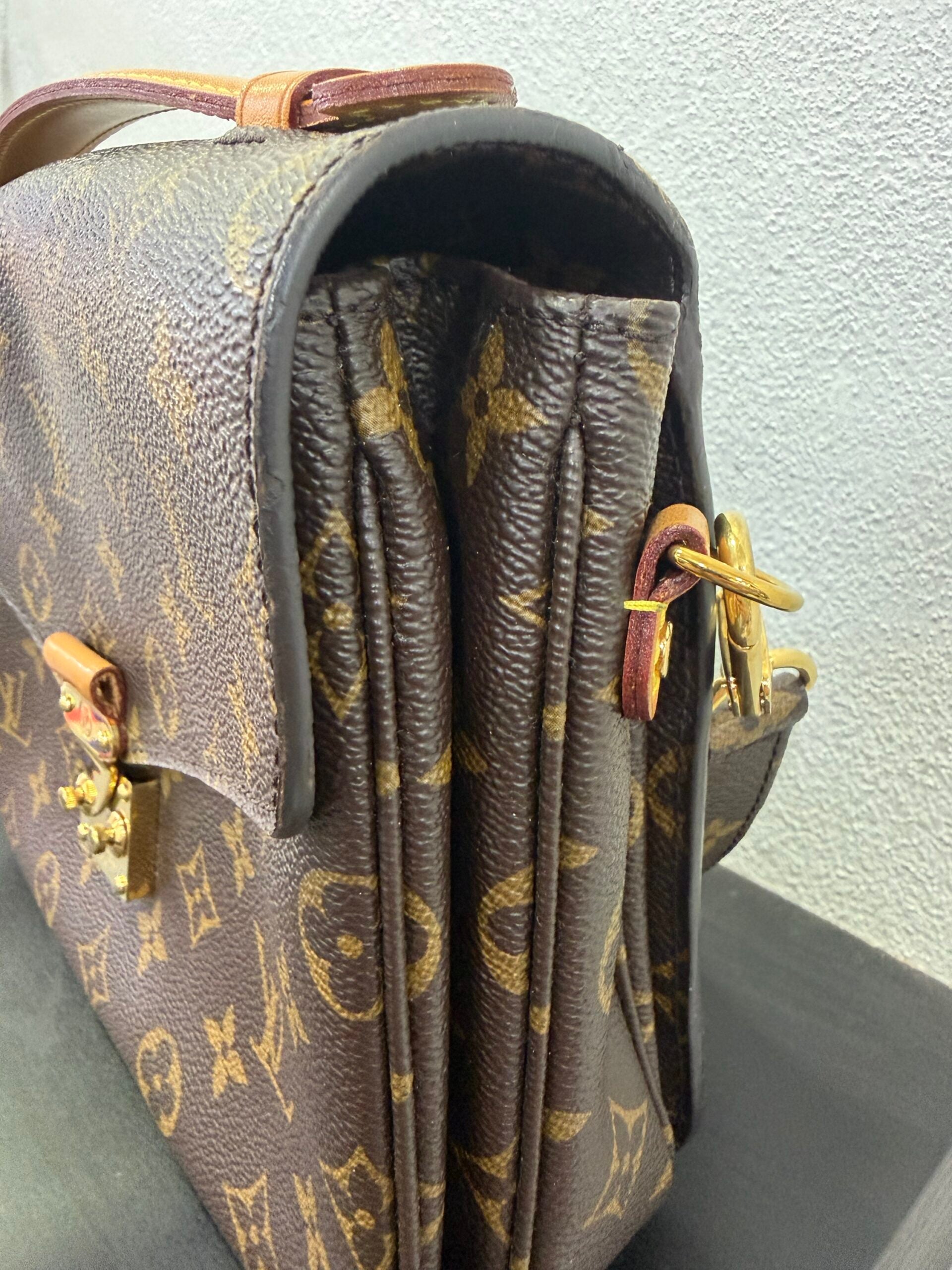 Louis Vuitton Metis Pochette