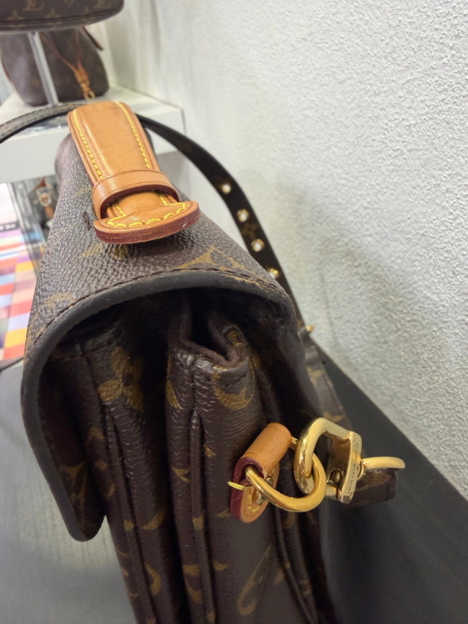 Louis Vuitton Metis Pochette