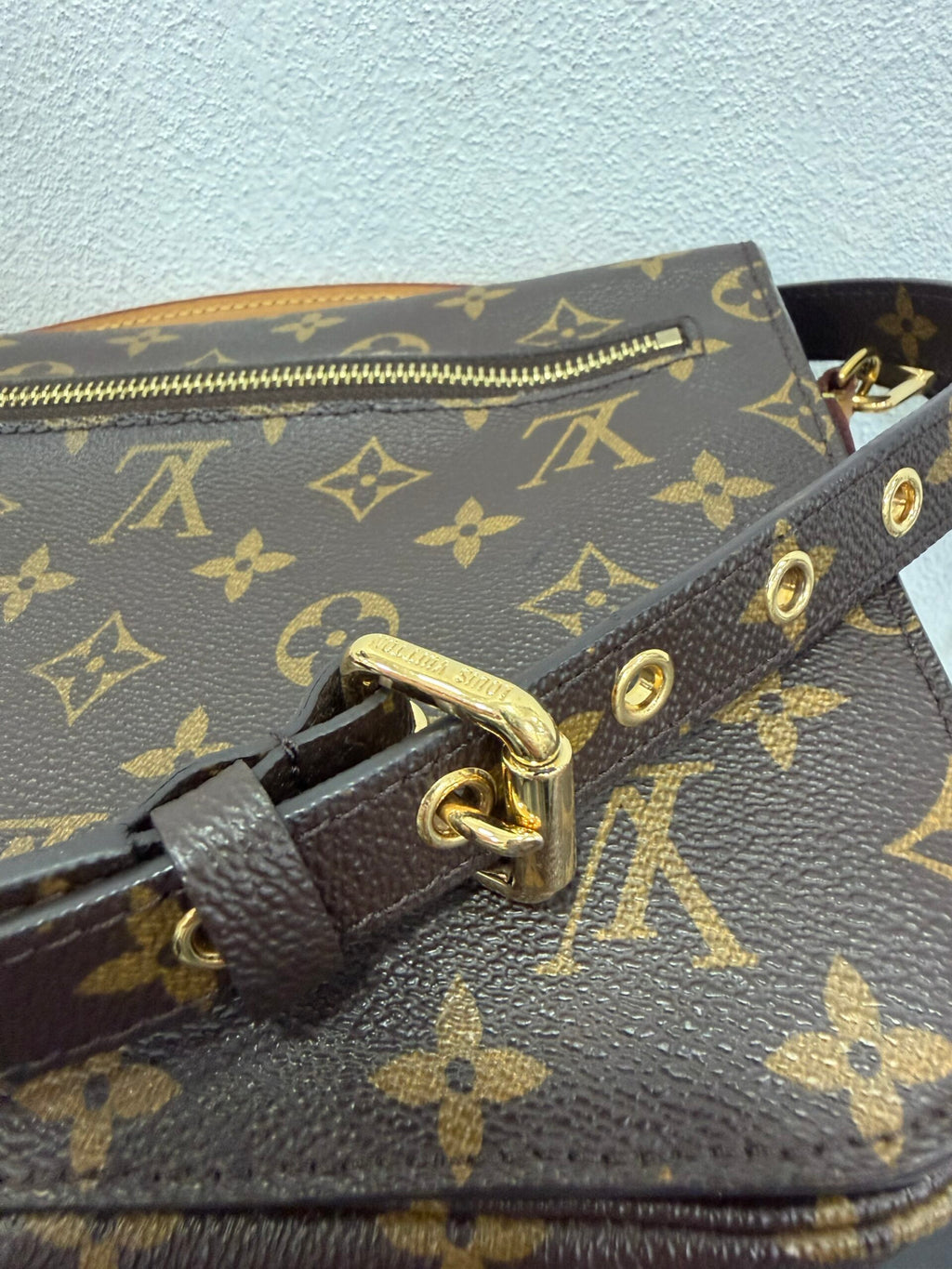 Louis Vuitton Metis Pochette