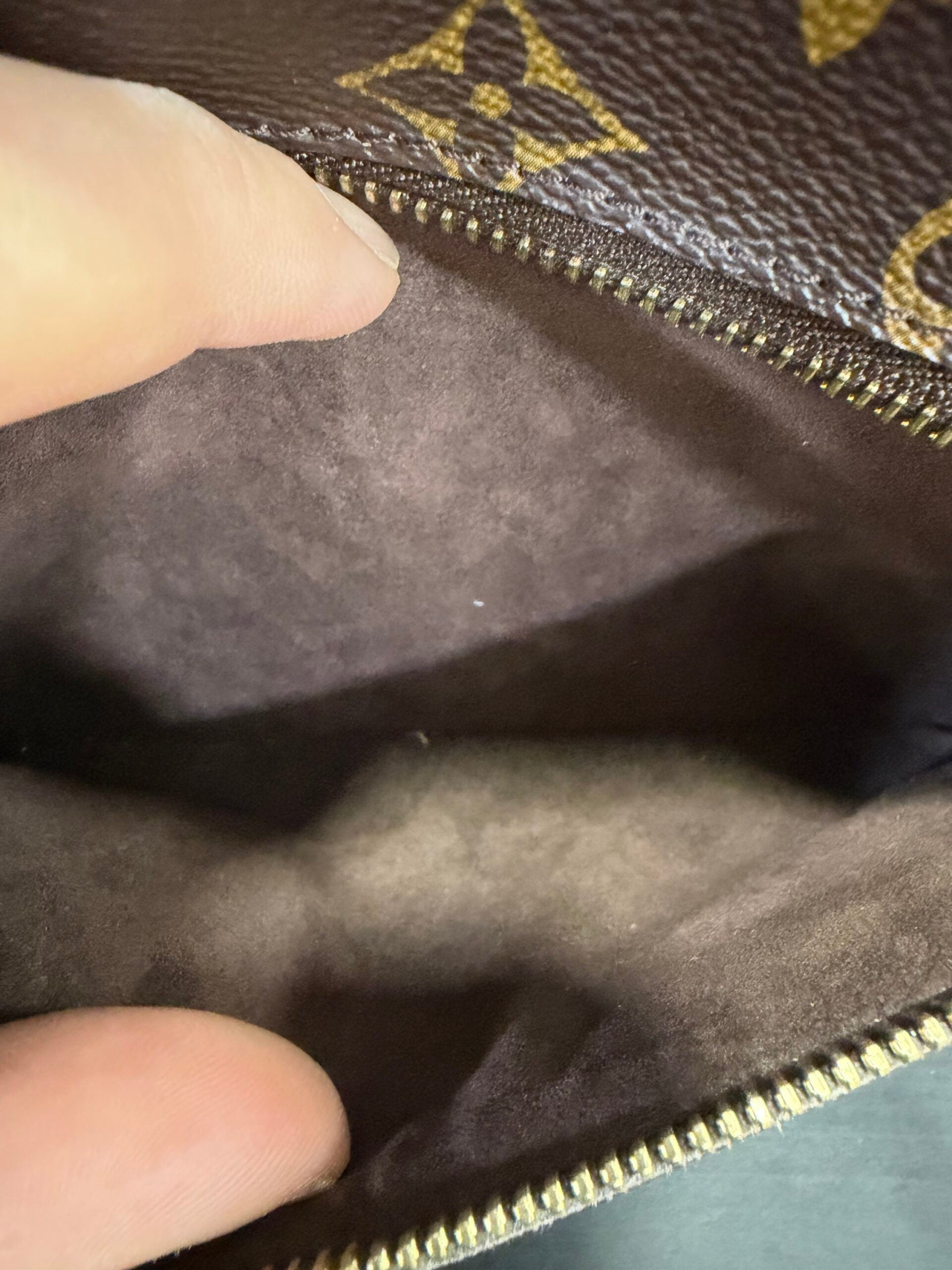 Louis Vuitton Metis Pochette