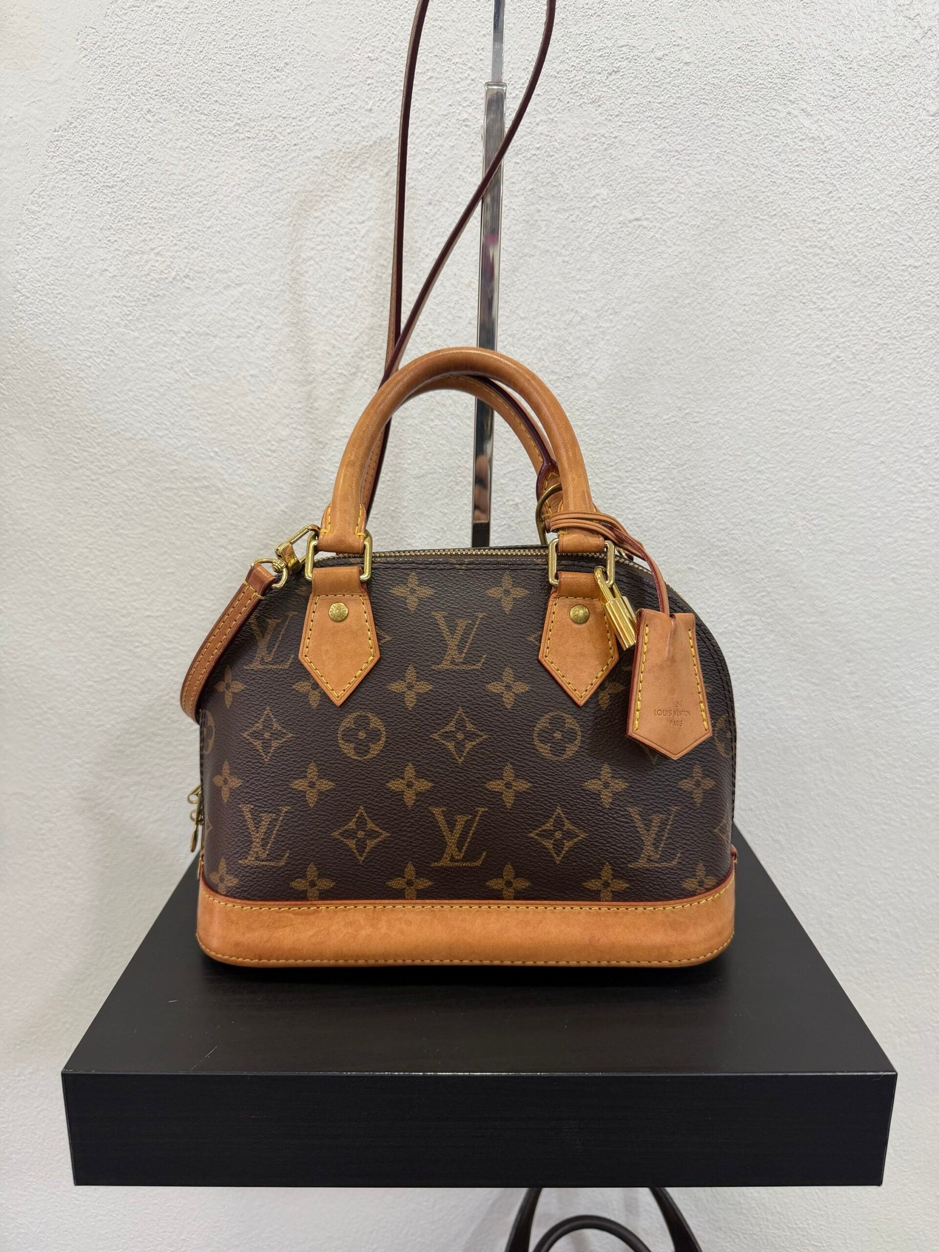 Louis Vuitton Alma BB monogram
