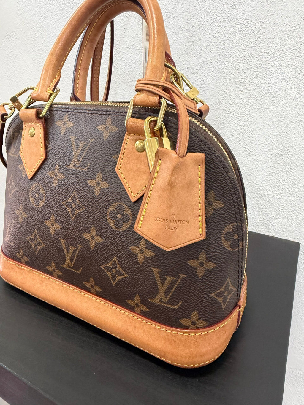 Louis Vuitton Alma BB monogram