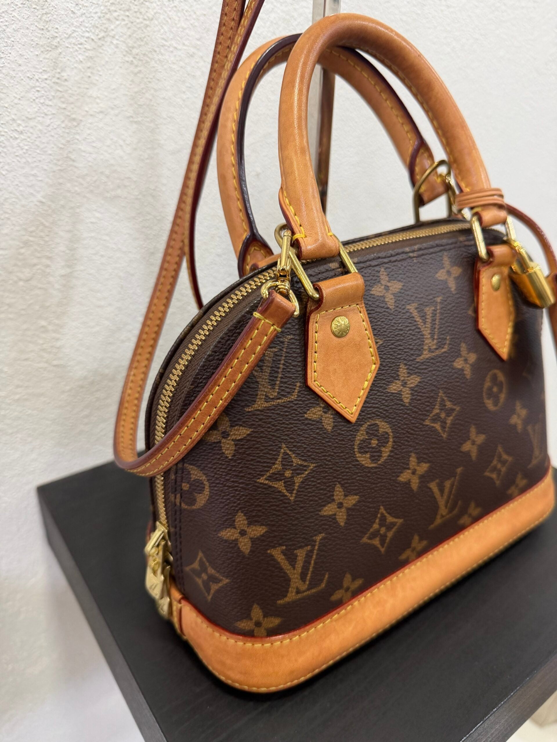 Louis Vuitton Alma BB monogram